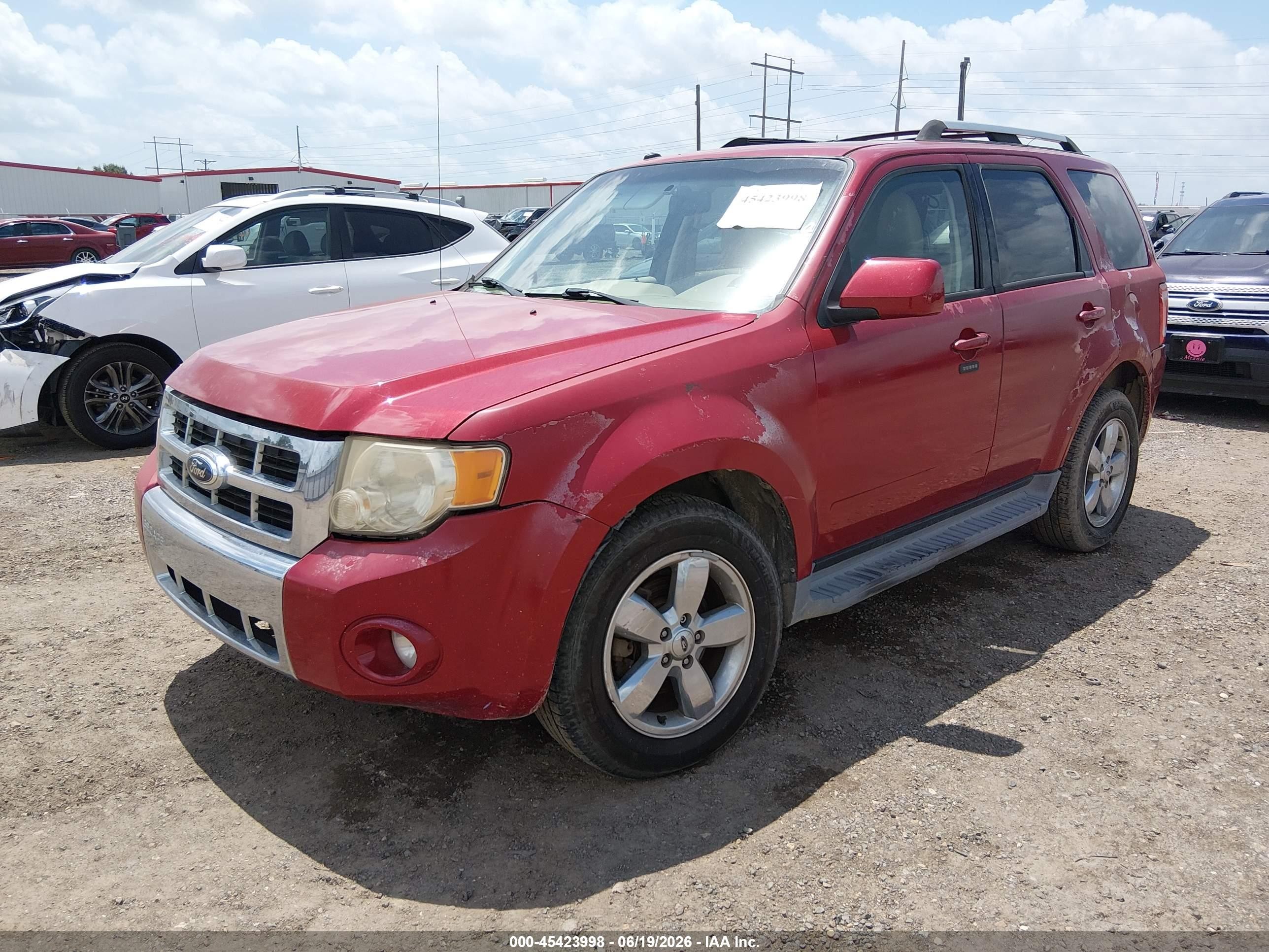 2011 Ford Escape Limited Red vin: 1FMCU0EGXBKB72305