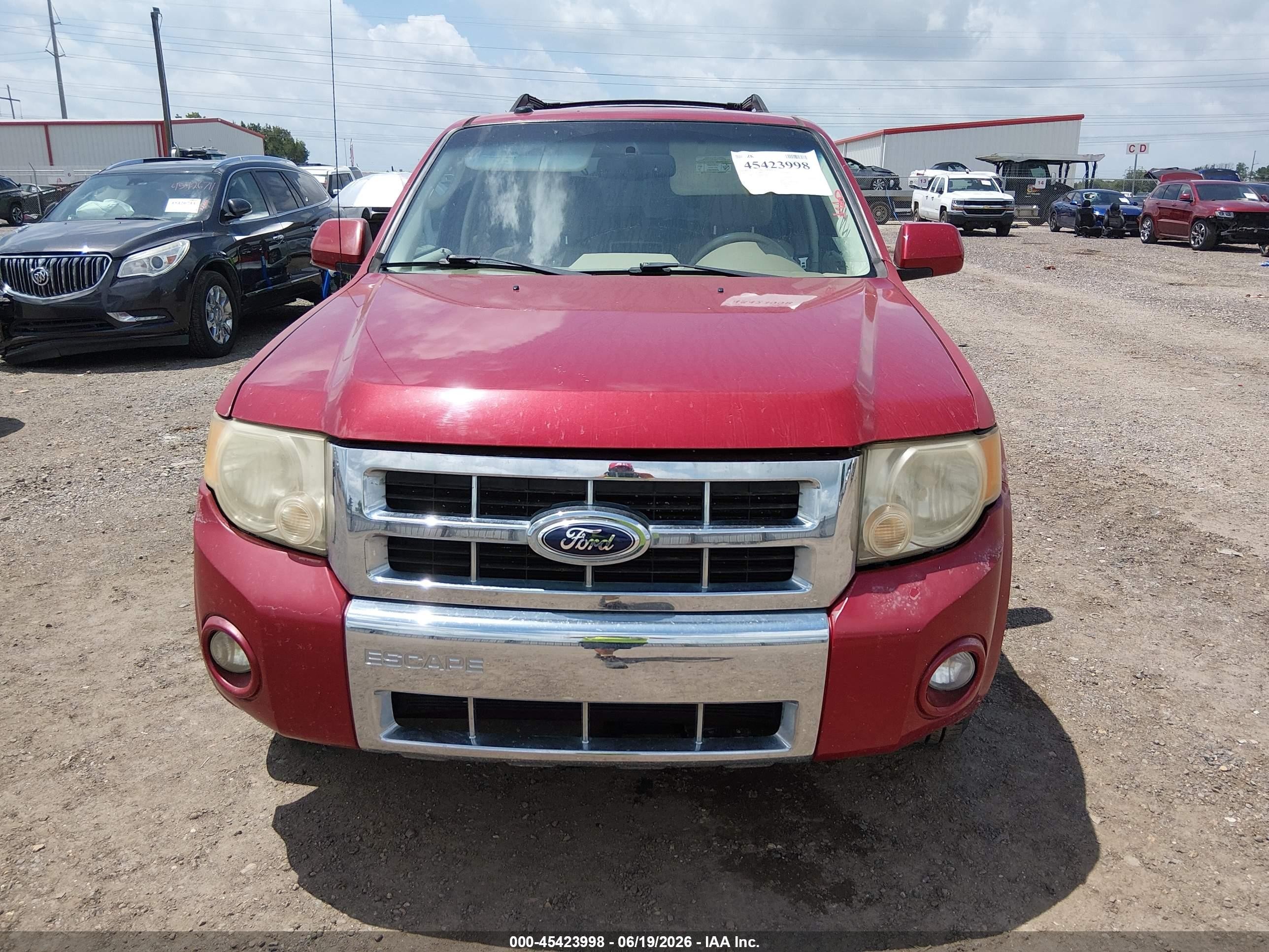 2011 Ford Escape Limited Red vin: 1FMCU0EGXBKB72305