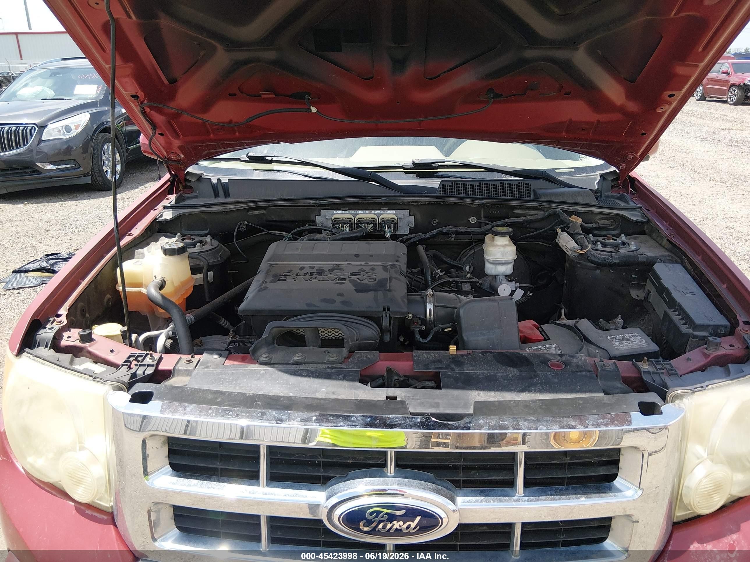 2011 Ford Escape Limited Red vin: 1FMCU0EGXBKB72305