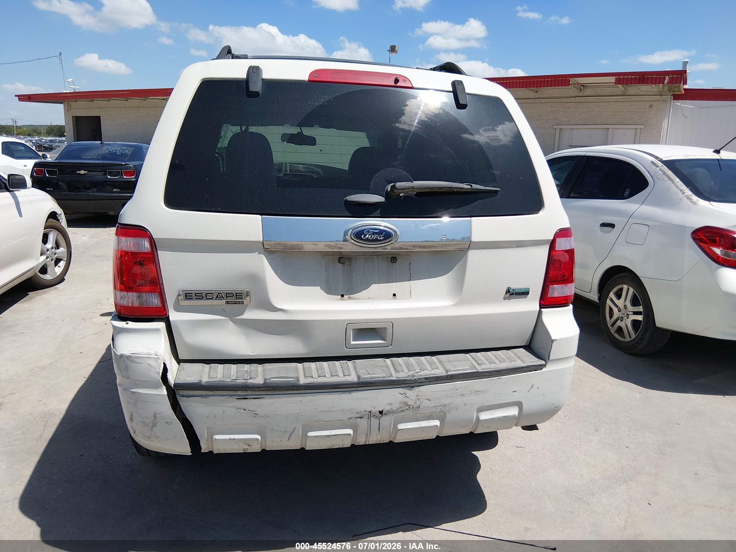2011 Ford Escape Limited White vin: 1FMCU0EGXBKC43602