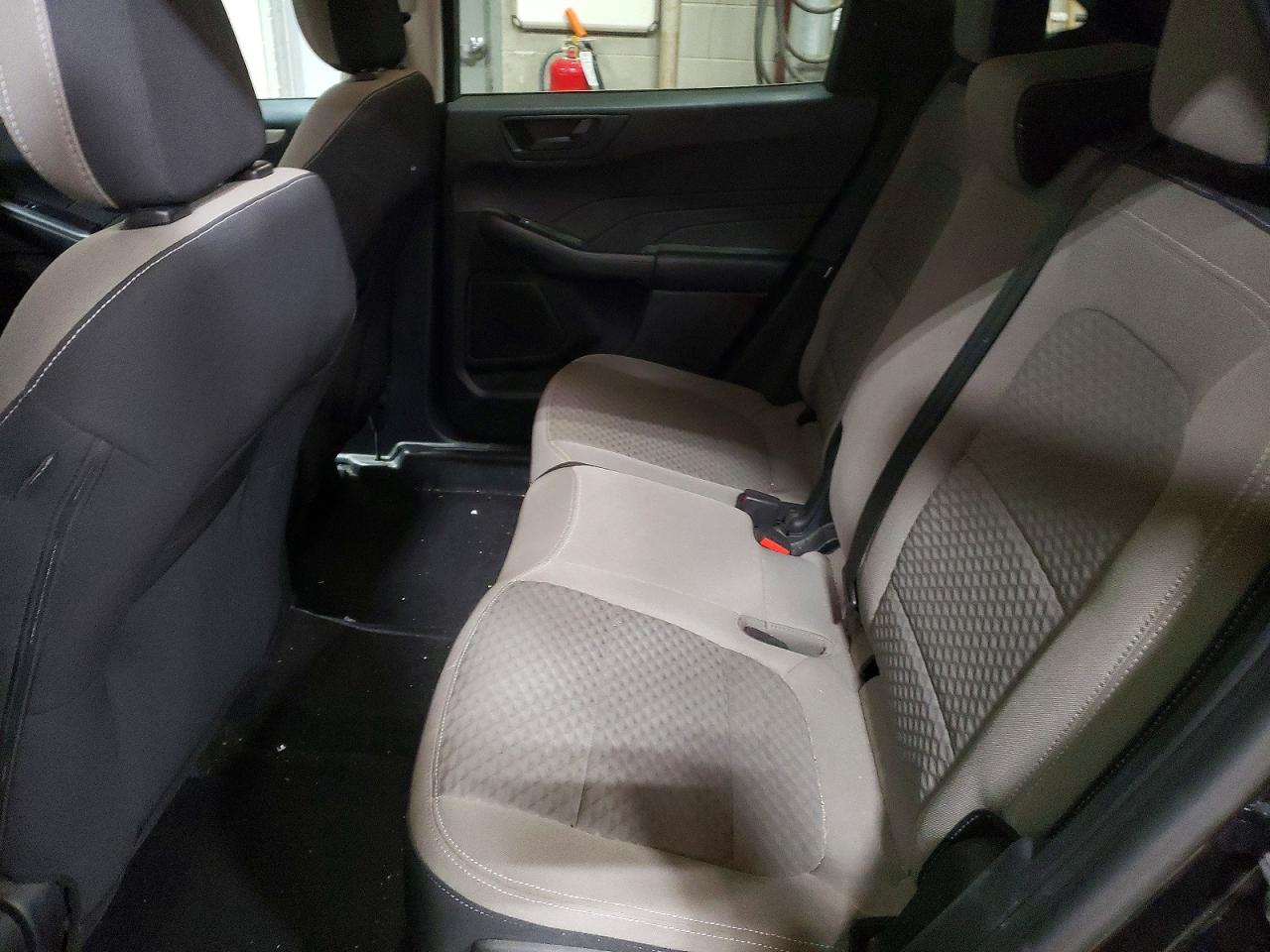 2022 Ford Escape Se Черный vin: 1FMCU0EZ9NUA83755