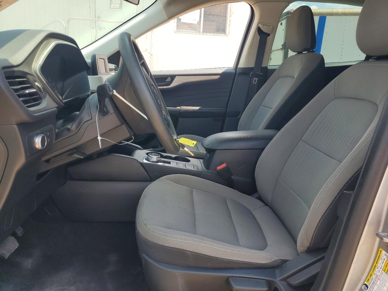 2022 Ford Escape S Серебряный vin: 1FMCU0F62NUA12708