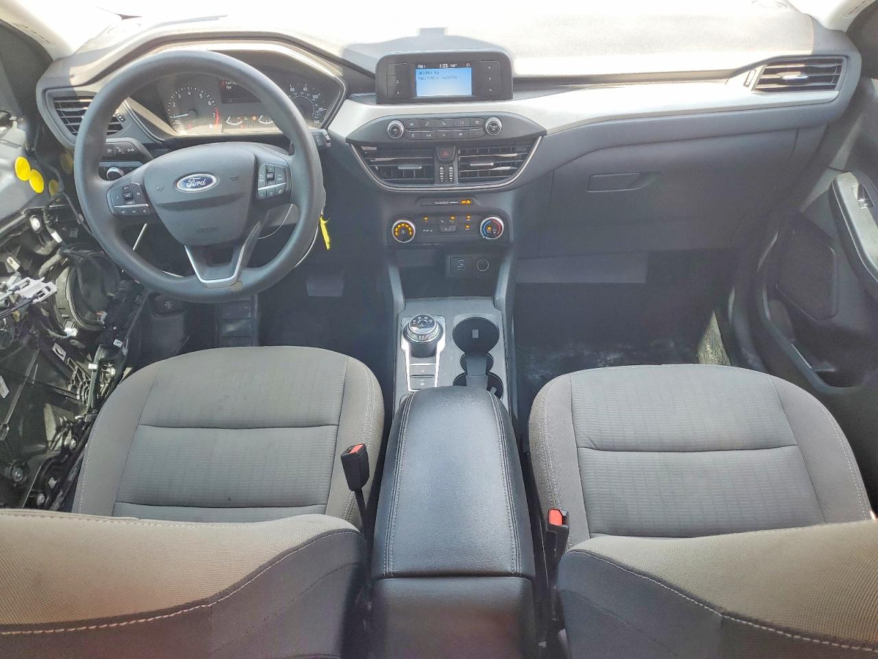 2022 Ford Escape S Серебряный vin: 1FMCU0F62NUA12708