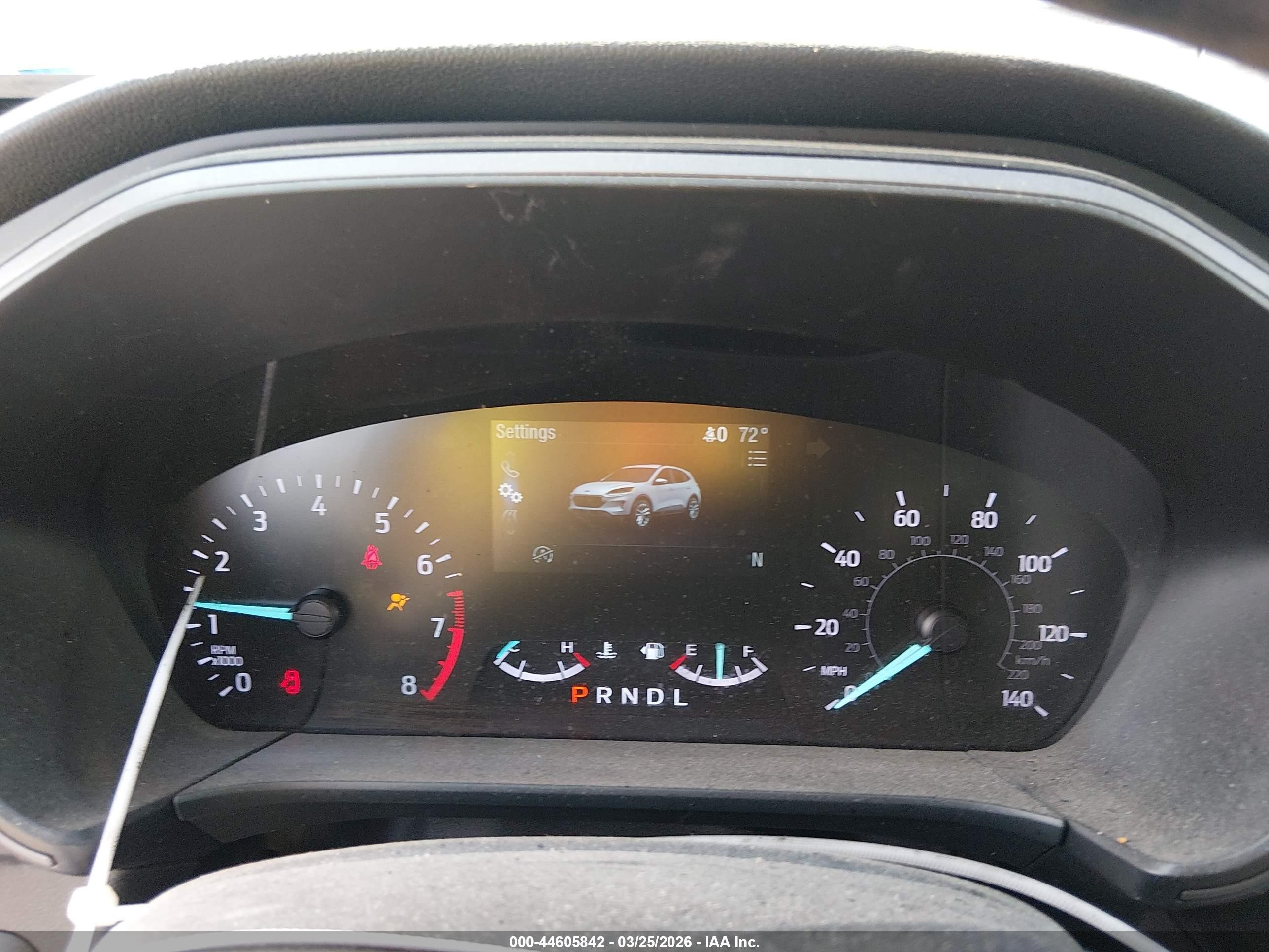 2020 Ford Escape S Белый vin: 1FMCU0F63LUA31233