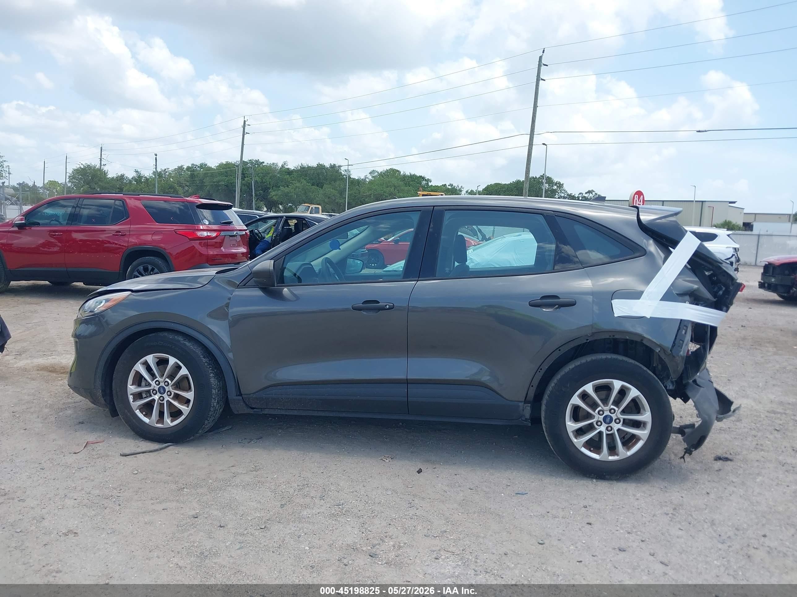 2020 Ford Escape S Серый vin: 1FMCU0F63LUC57689