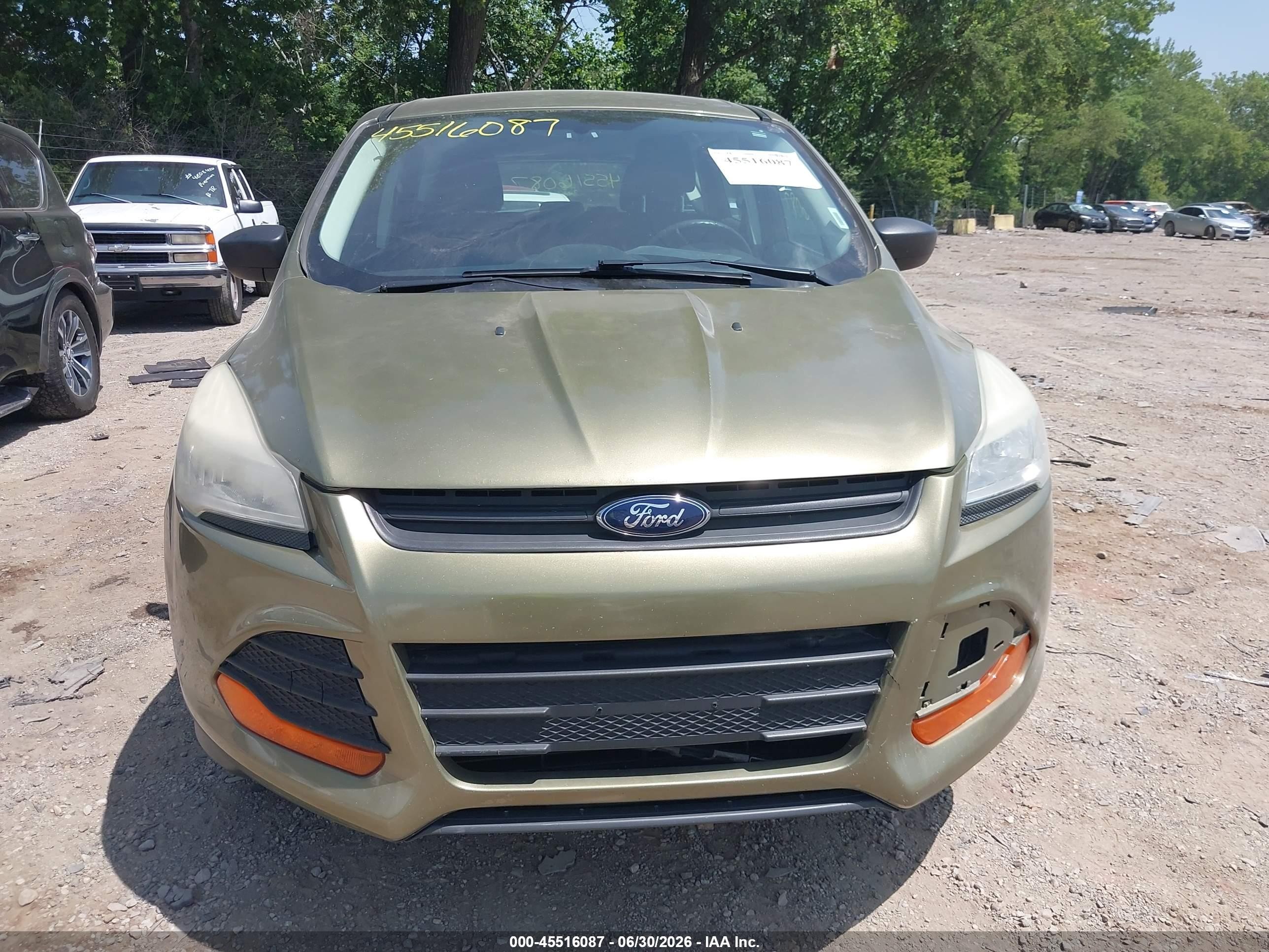 2013 Ford Escape S Green vin: 1FMCU0F70DUB44230