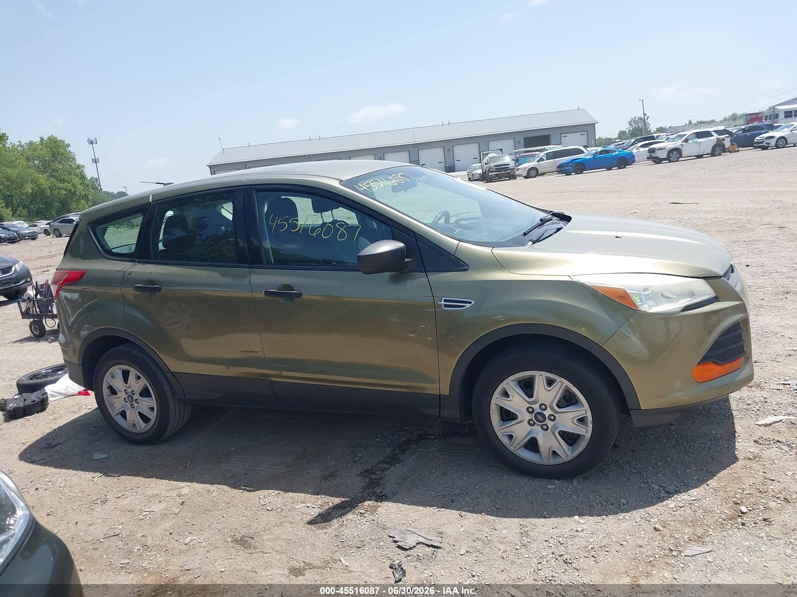 2013 Ford Escape S Green vin: 1FMCU0F70DUB44230