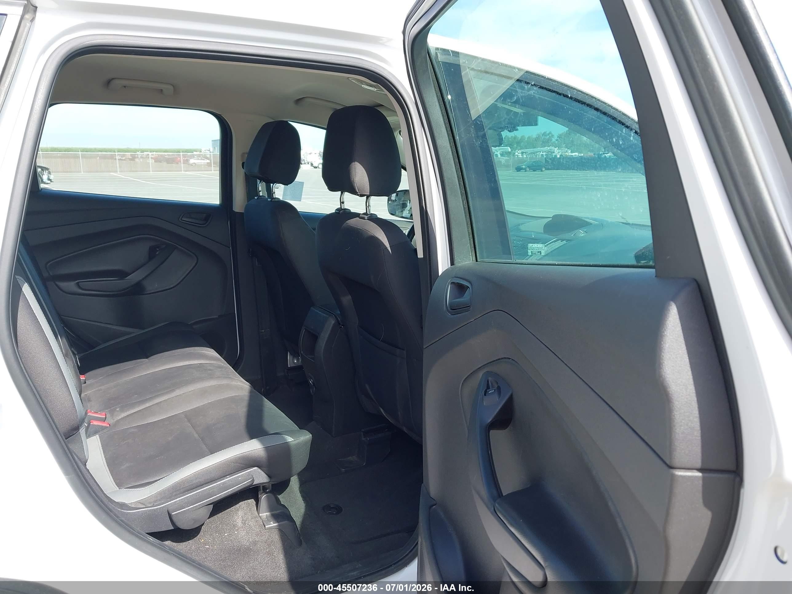2014 Ford Escape S White vin: 1FMCU0F70EUA31167