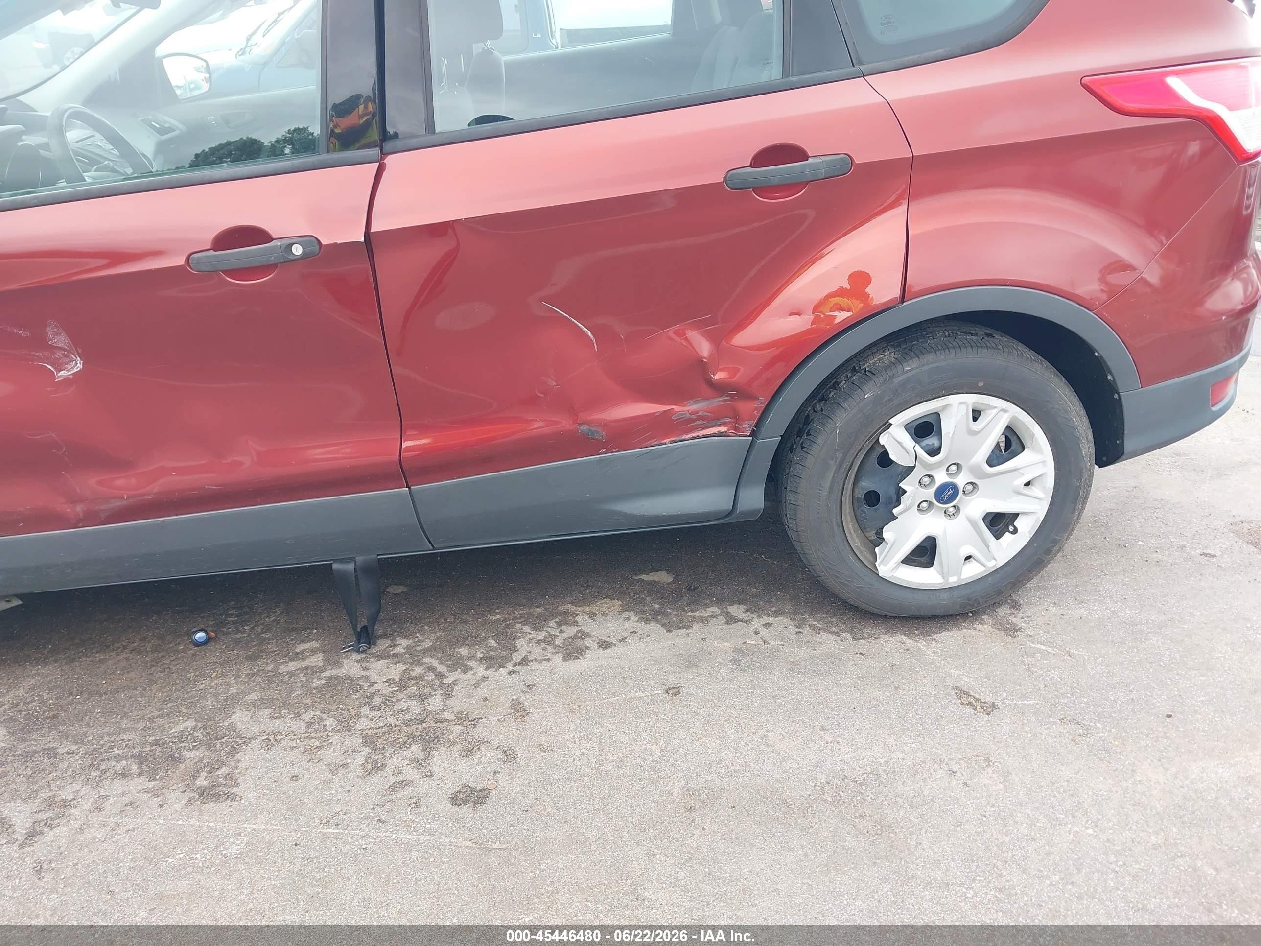 2014 Ford Escape S Burgundy vin: 1FMCU0F70EUA58224