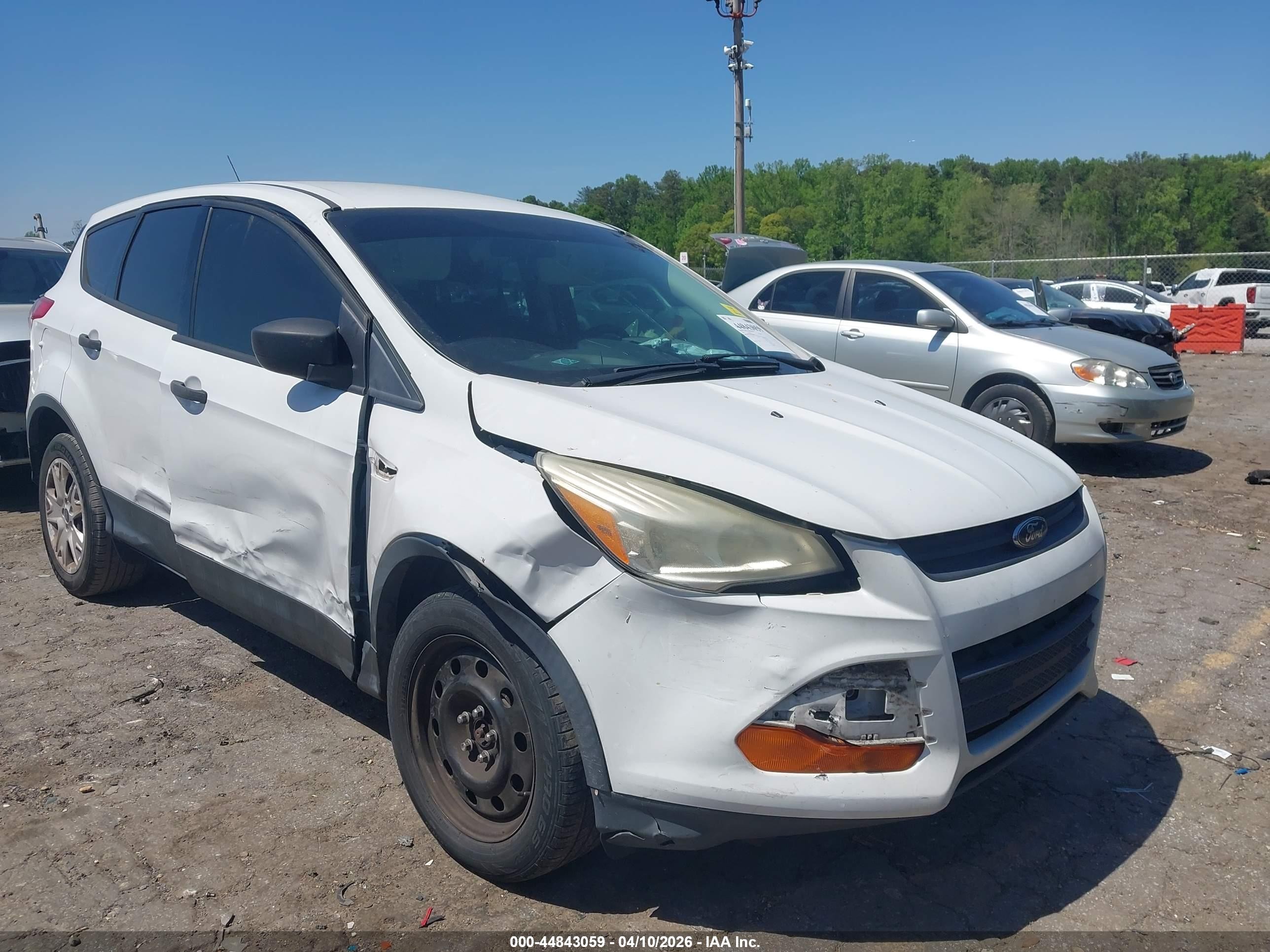 2014 Ford Escape S White vin: 1FMCU0F70EUA89893