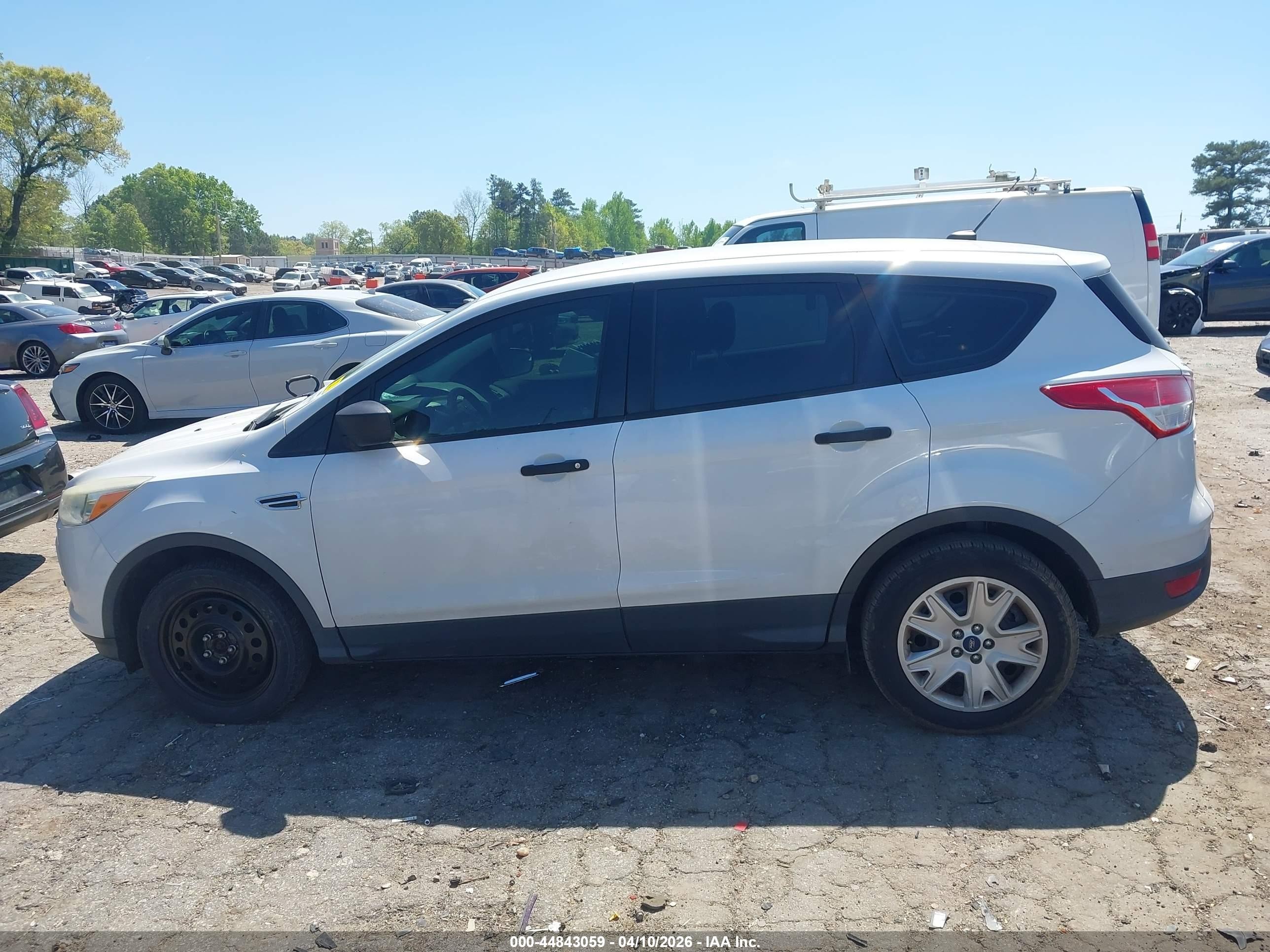 2014 Ford Escape S White vin: 1FMCU0F70EUA89893