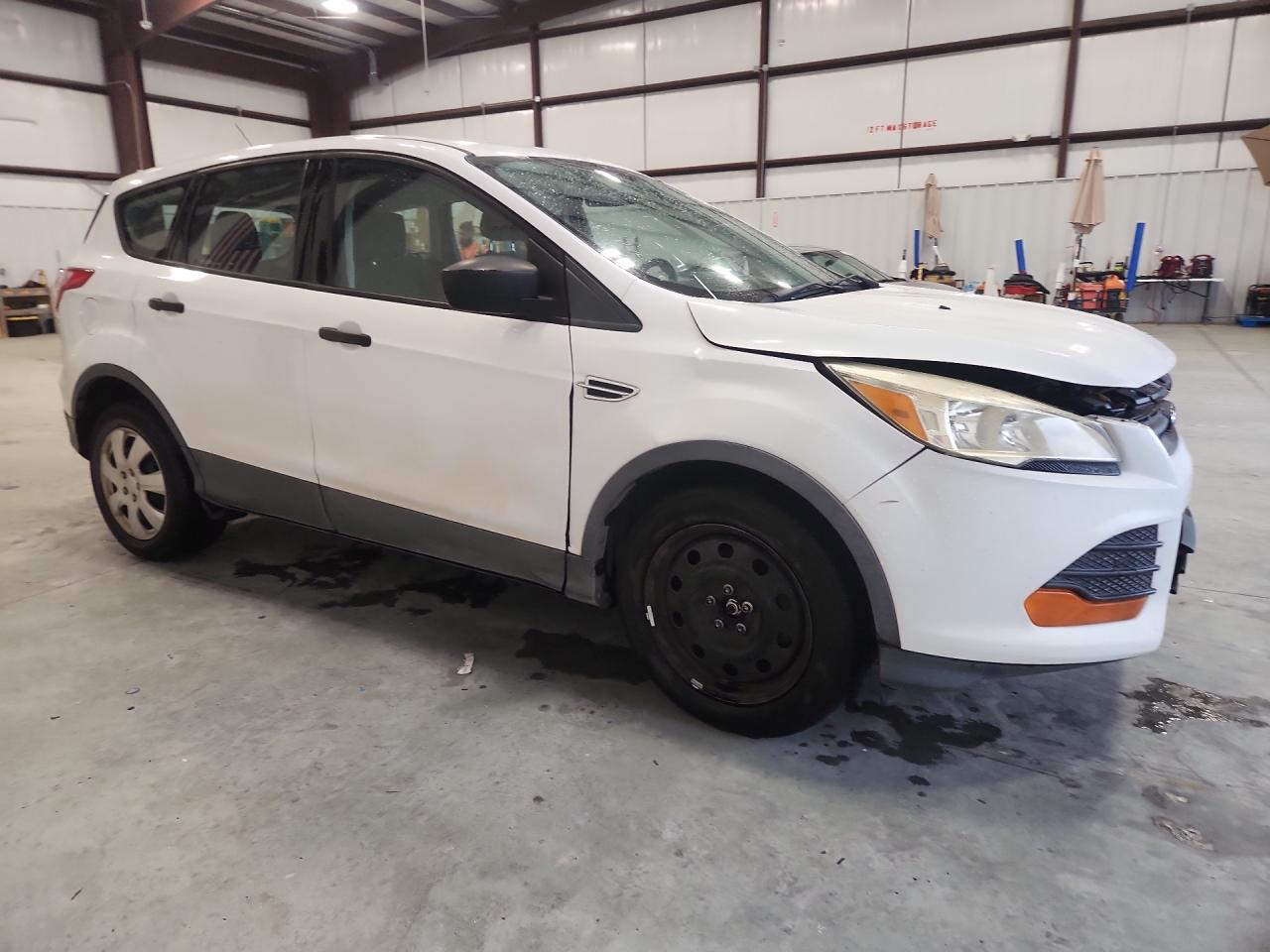 2014 Ford Escape S White vin: 1FMCU0F70EUC16979