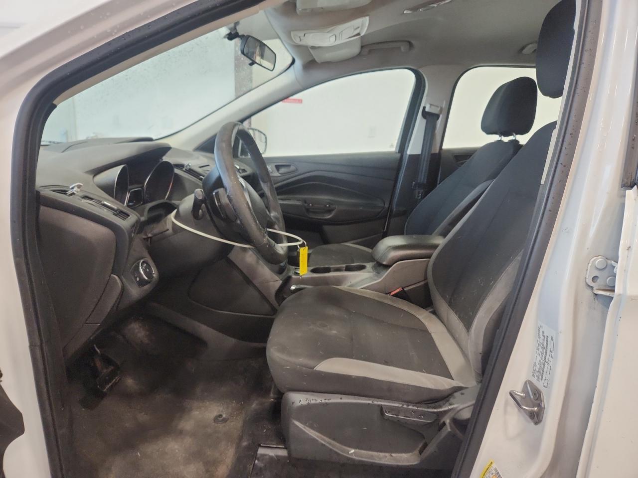 2014 Ford Escape S White vin: 1FMCU0F70EUC16979