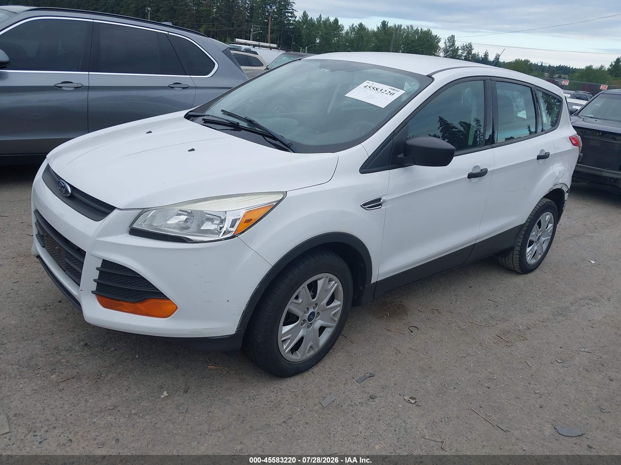 2014 Ford Escape S White vin: 1FMCU0F70EUC68998