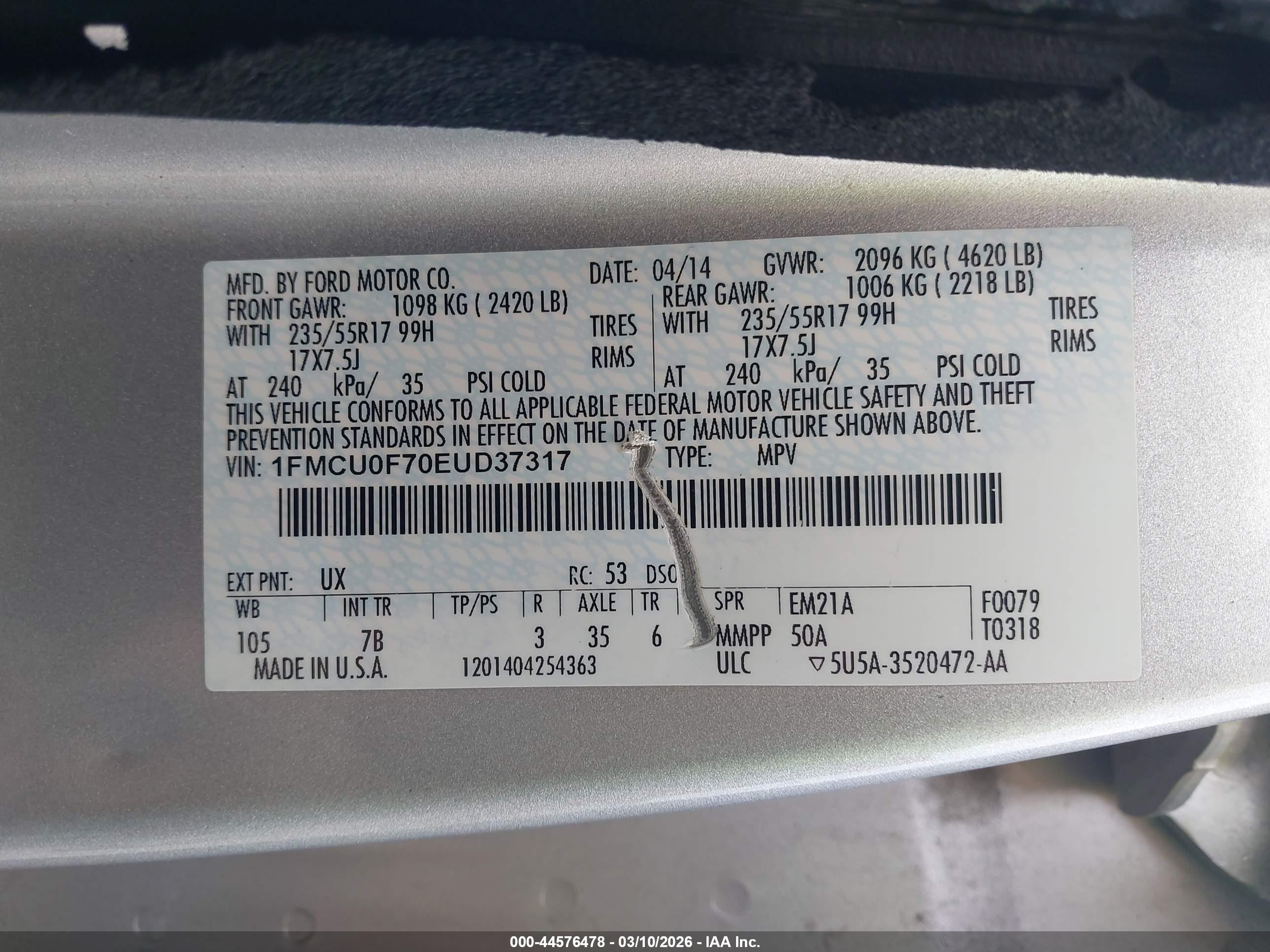 2014 Ford Escape S Серебряный vin: 1FMCU0F70EUD37317