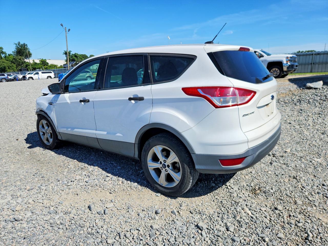 2014 Ford Escape S White vin: 1FMCU0F70EUE06510