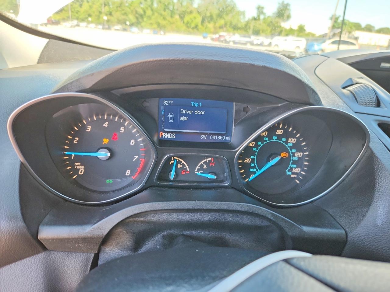 2014 Ford Escape S White vin: 1FMCU0F70EUE06510