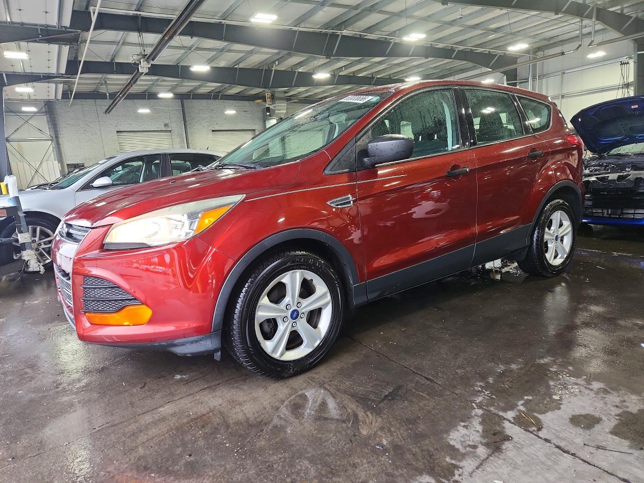 2014 Ford Escape S Темно-бордовый vin: 1FMCU0F70EUE07205