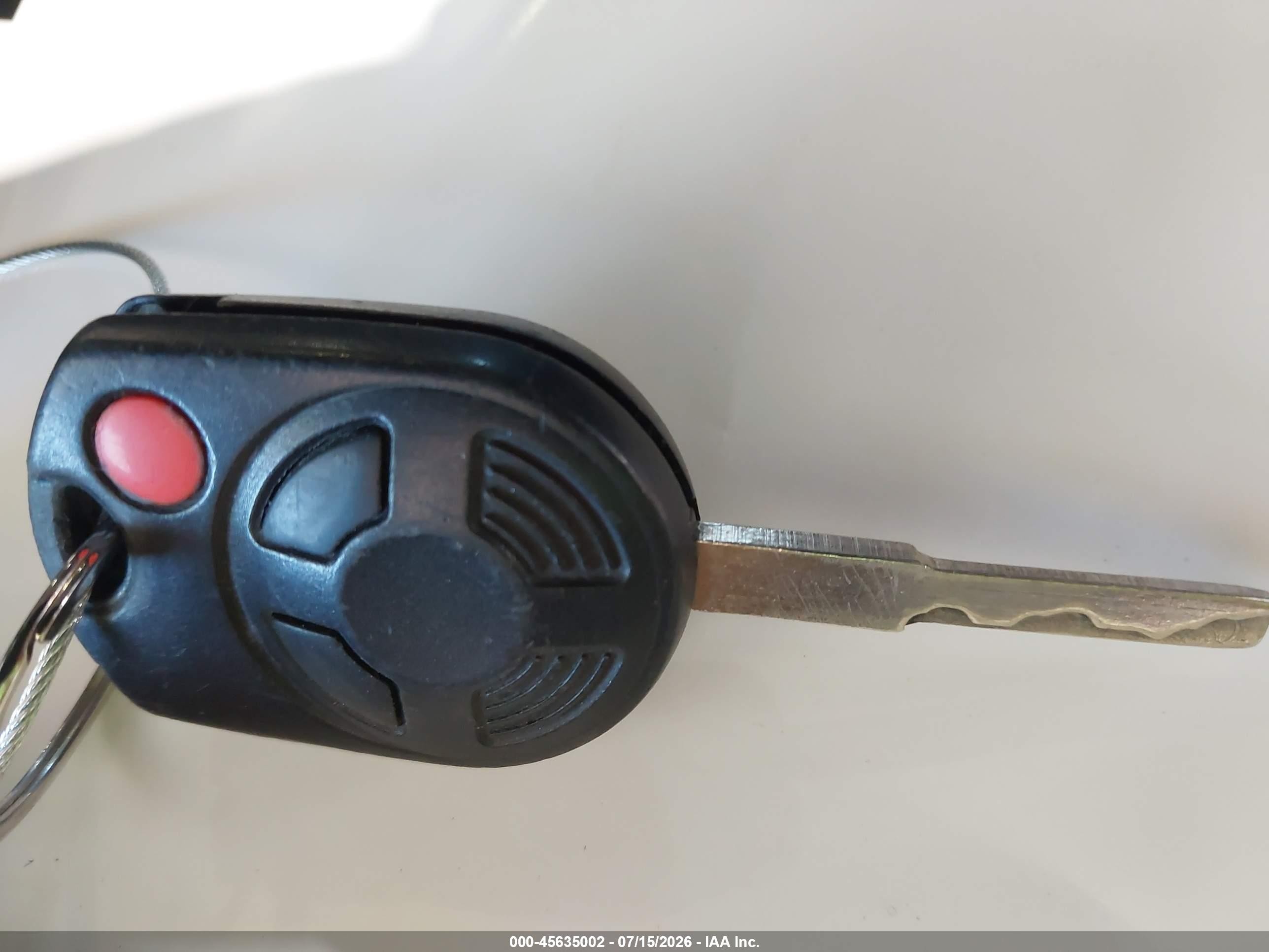 2014 Ford Escape S Белый vin: 1FMCU0F70EUE07625