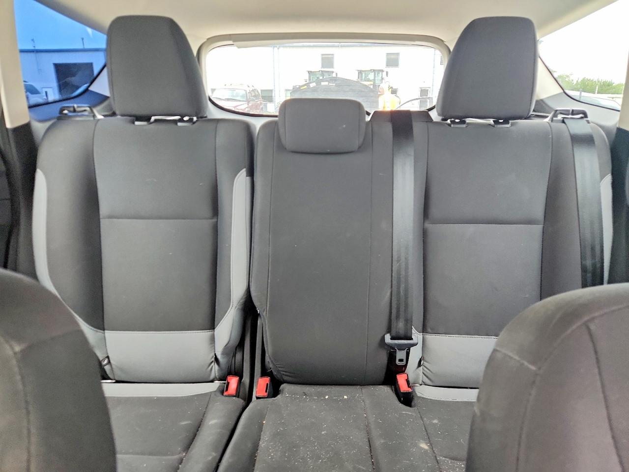 2014 Ford Escape S Silver vin: 1FMCU0F70EUE50569