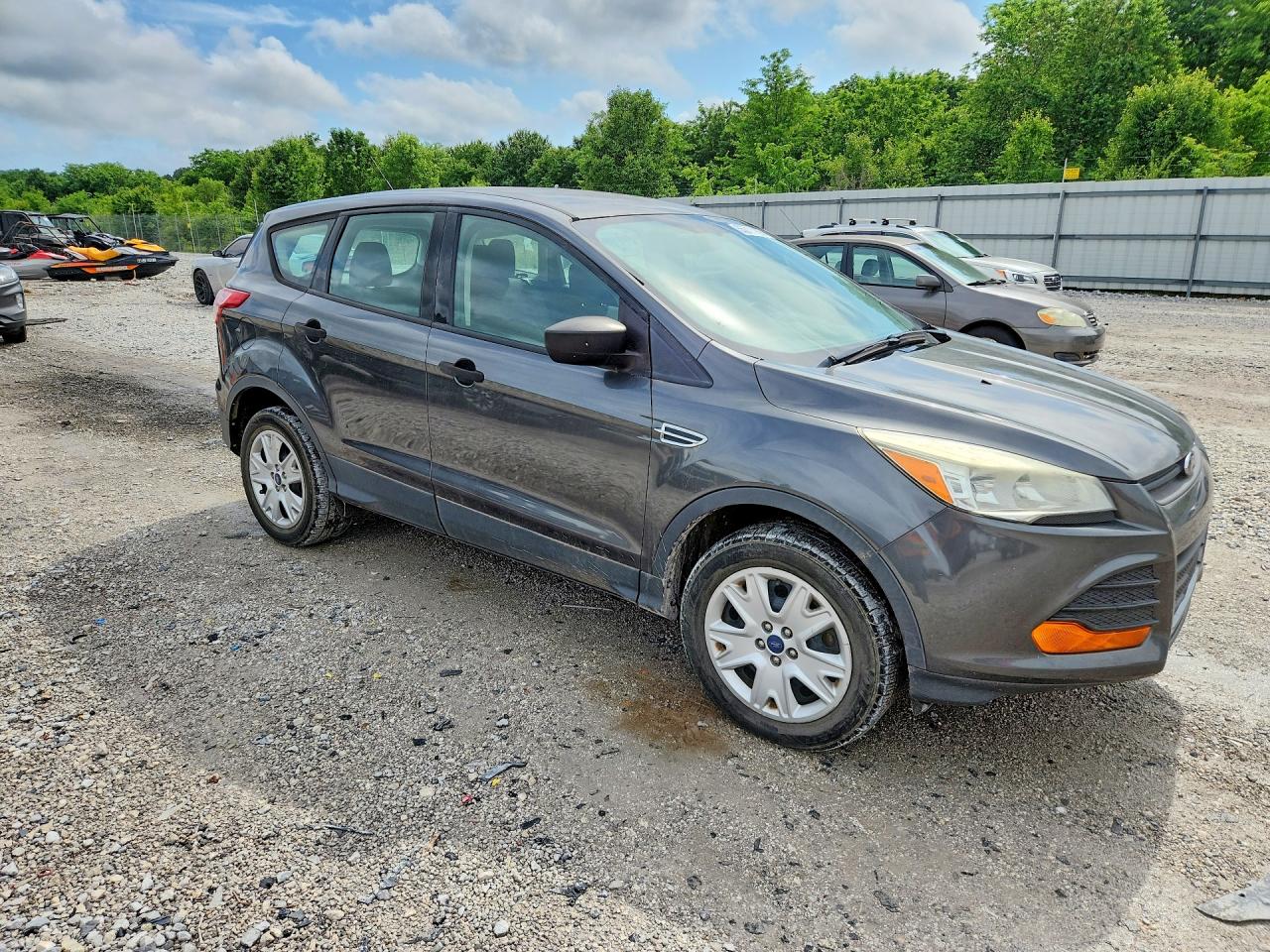 2015 Ford Escape S Серый vin: 1FMCU0F70FUA04620