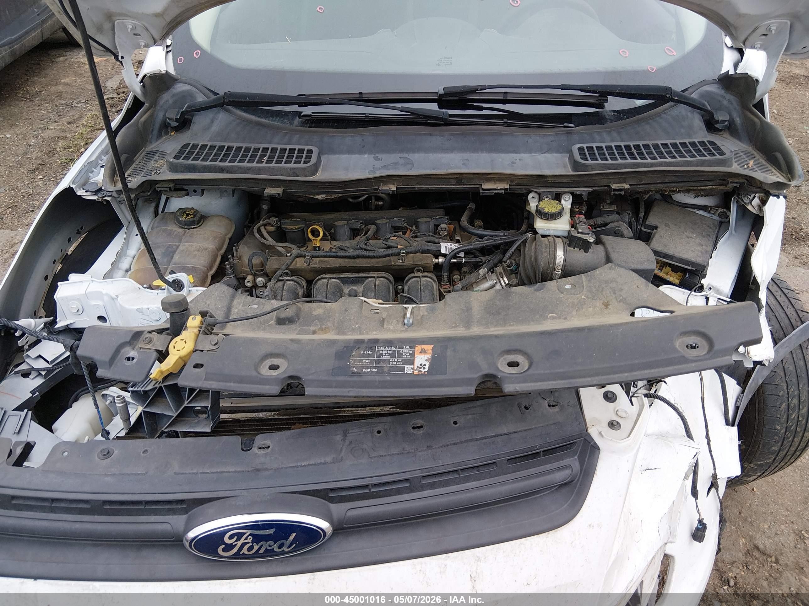 2015 Ford Escape S White vin: 1FMCU0F70FUA57351