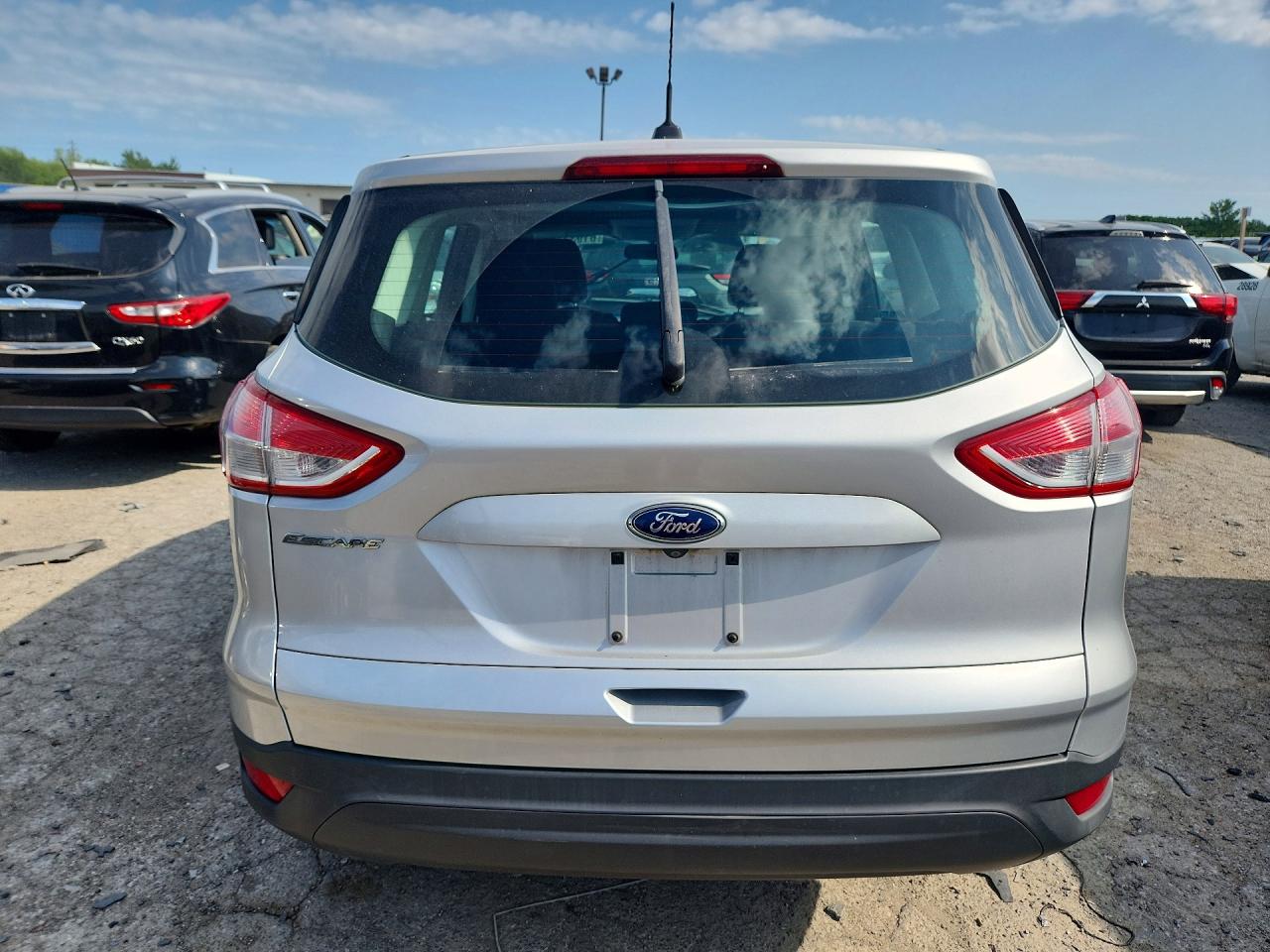 2015 Ford Escape S Silver vin: 1FMCU0F70FUB26507