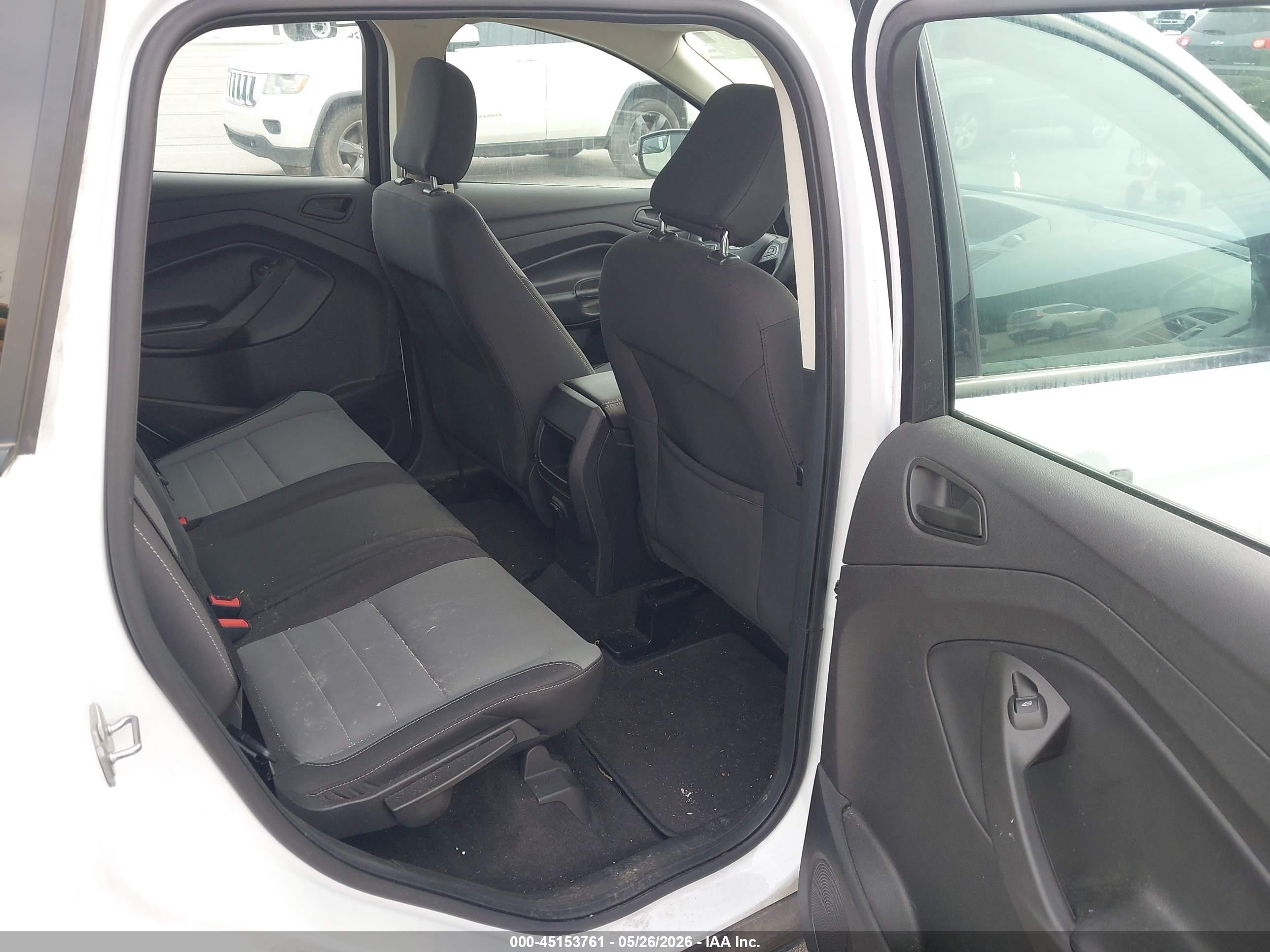 2019 Ford Escape S Белый vin: 1FMCU0F70KUB99855