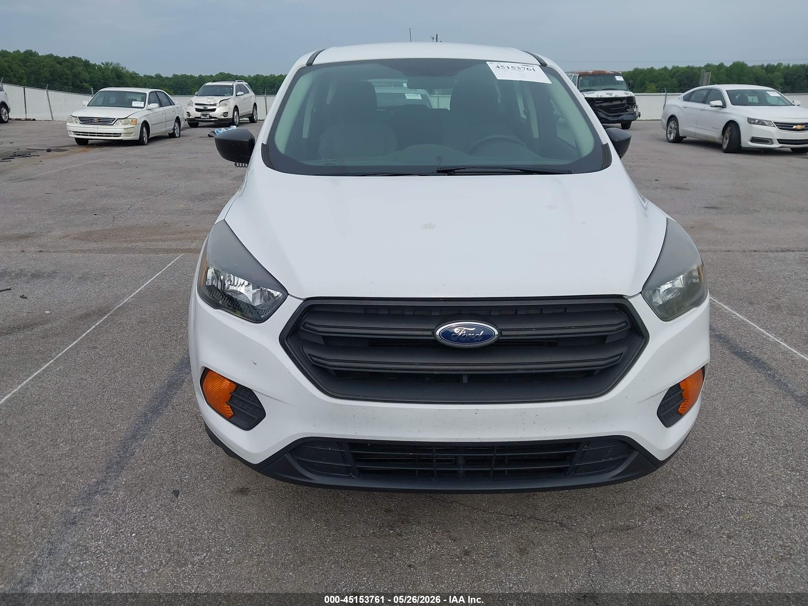 2019 Ford Escape S Белый vin: 1FMCU0F70KUB99855