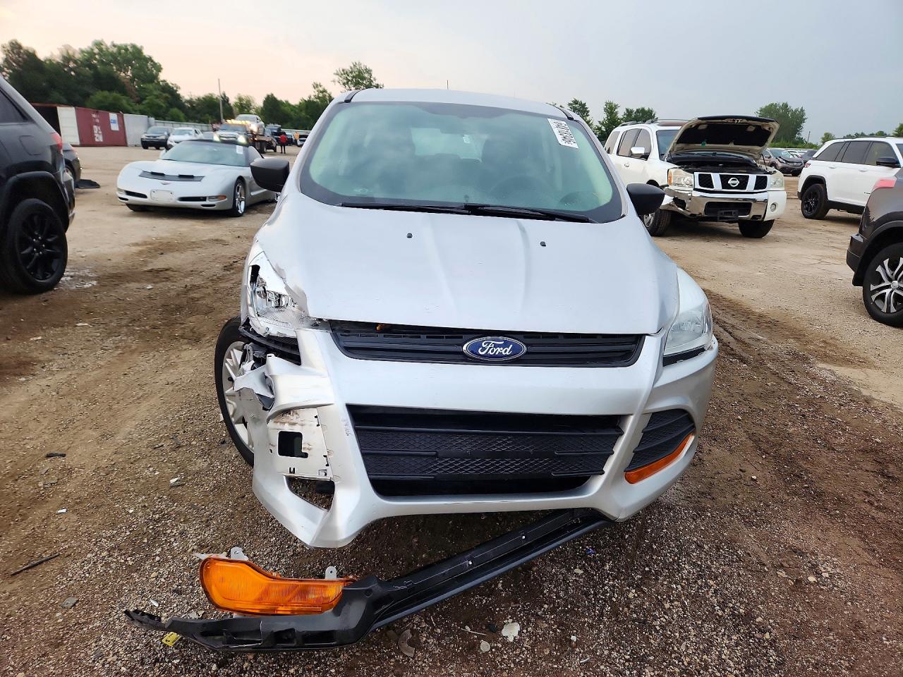 2013 Ford Escape S Silver vin: 1FMCU0F71DUB44253