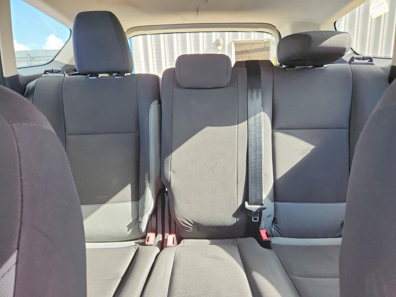 2013 Ford Escape S White vin: 1FMCU0F71DUD50320
