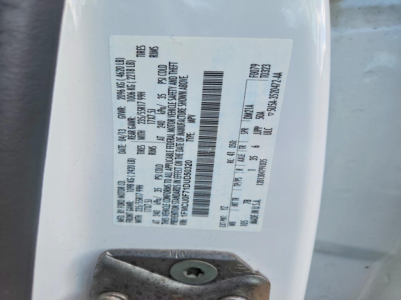 2013 Ford Escape S White vin: 1FMCU0F71DUD50320
