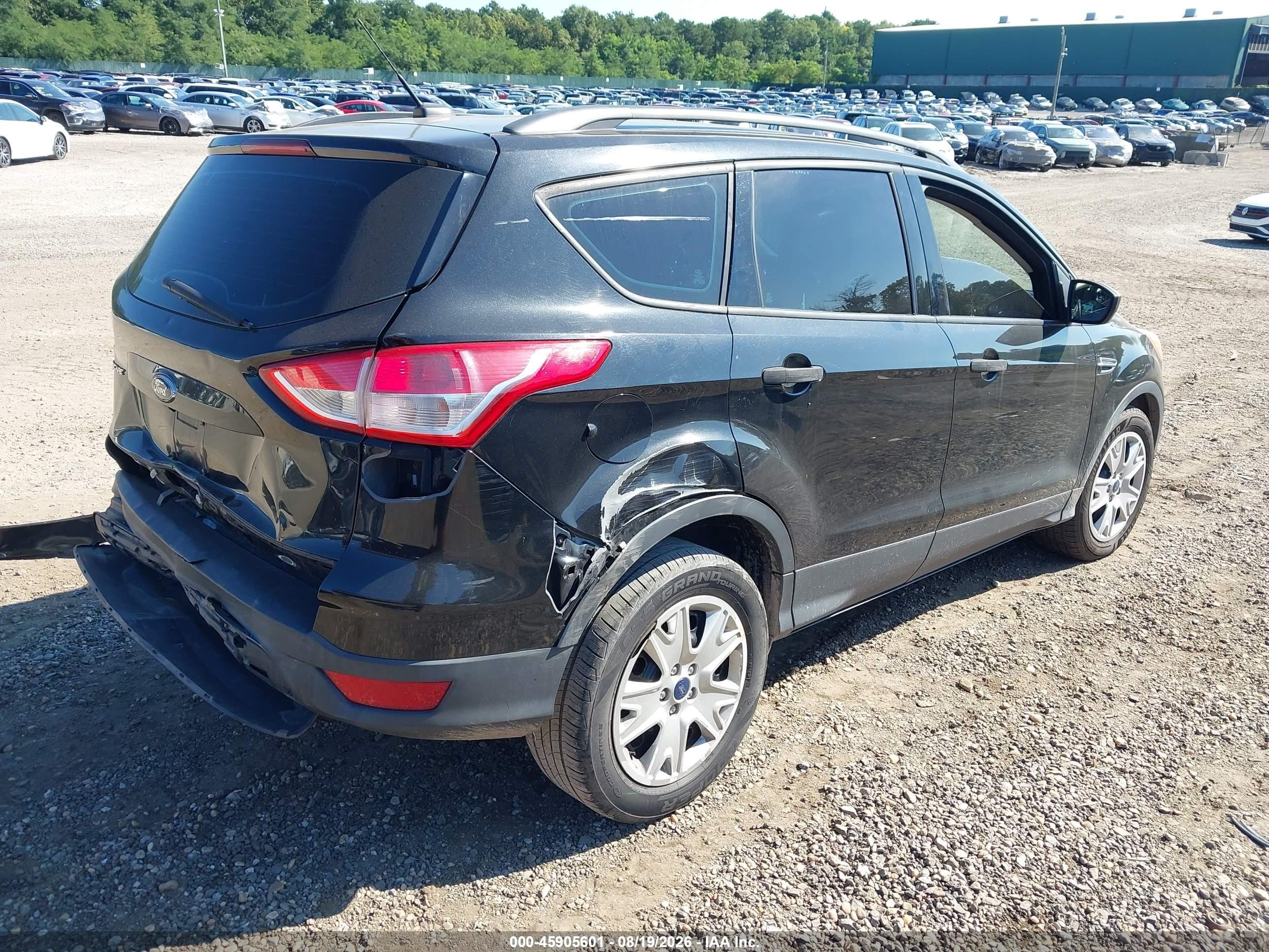 2014 Ford Escape S Черный vin: 1FMCU0F71EUA10103