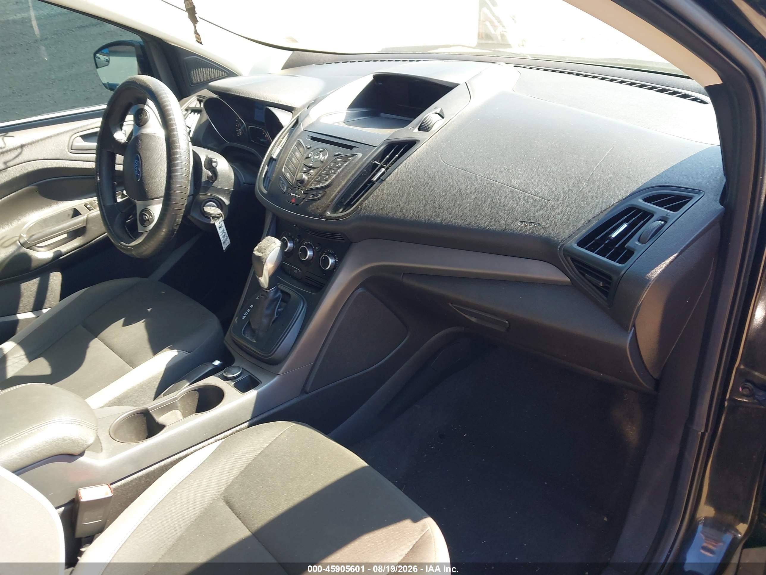 2014 Ford Escape S Черный vin: 1FMCU0F71EUA10103