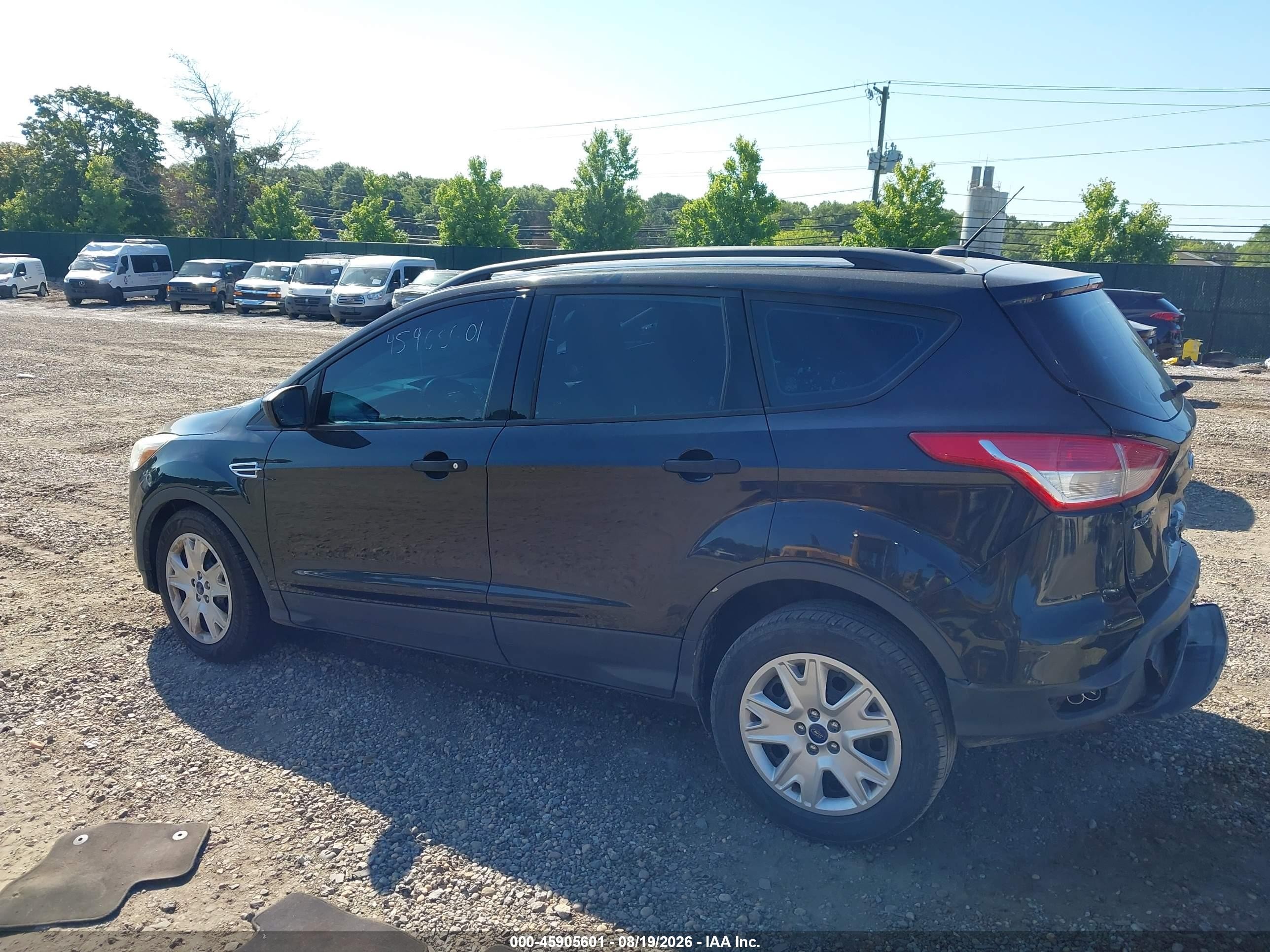 2014 Ford Escape S Черный vin: 1FMCU0F71EUA10103