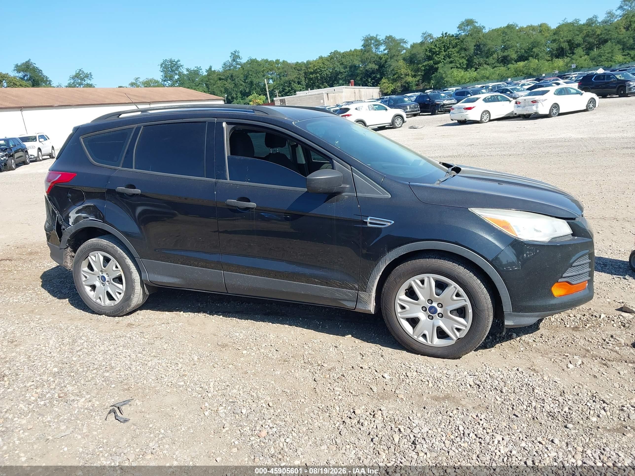 2014 Ford Escape S Черный vin: 1FMCU0F71EUA10103