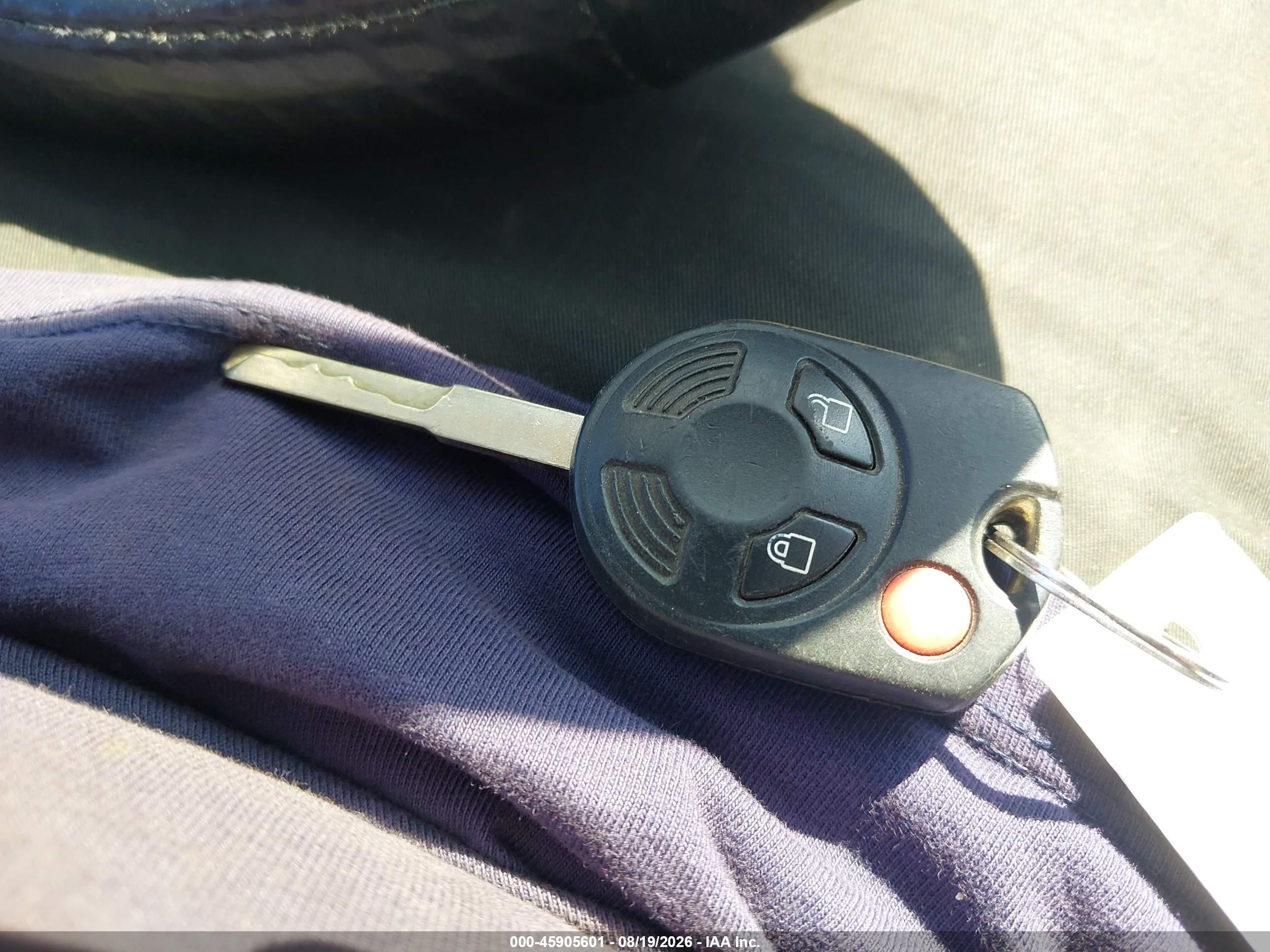 2014 Ford Escape S Черный vin: 1FMCU0F71EUA10103