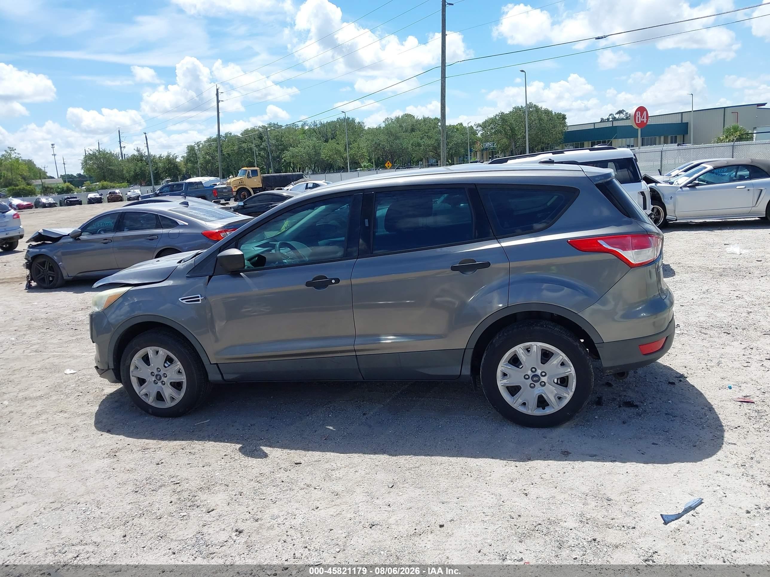 2014 Ford Escape S Серый vin: 1FMCU0F71EUB55903