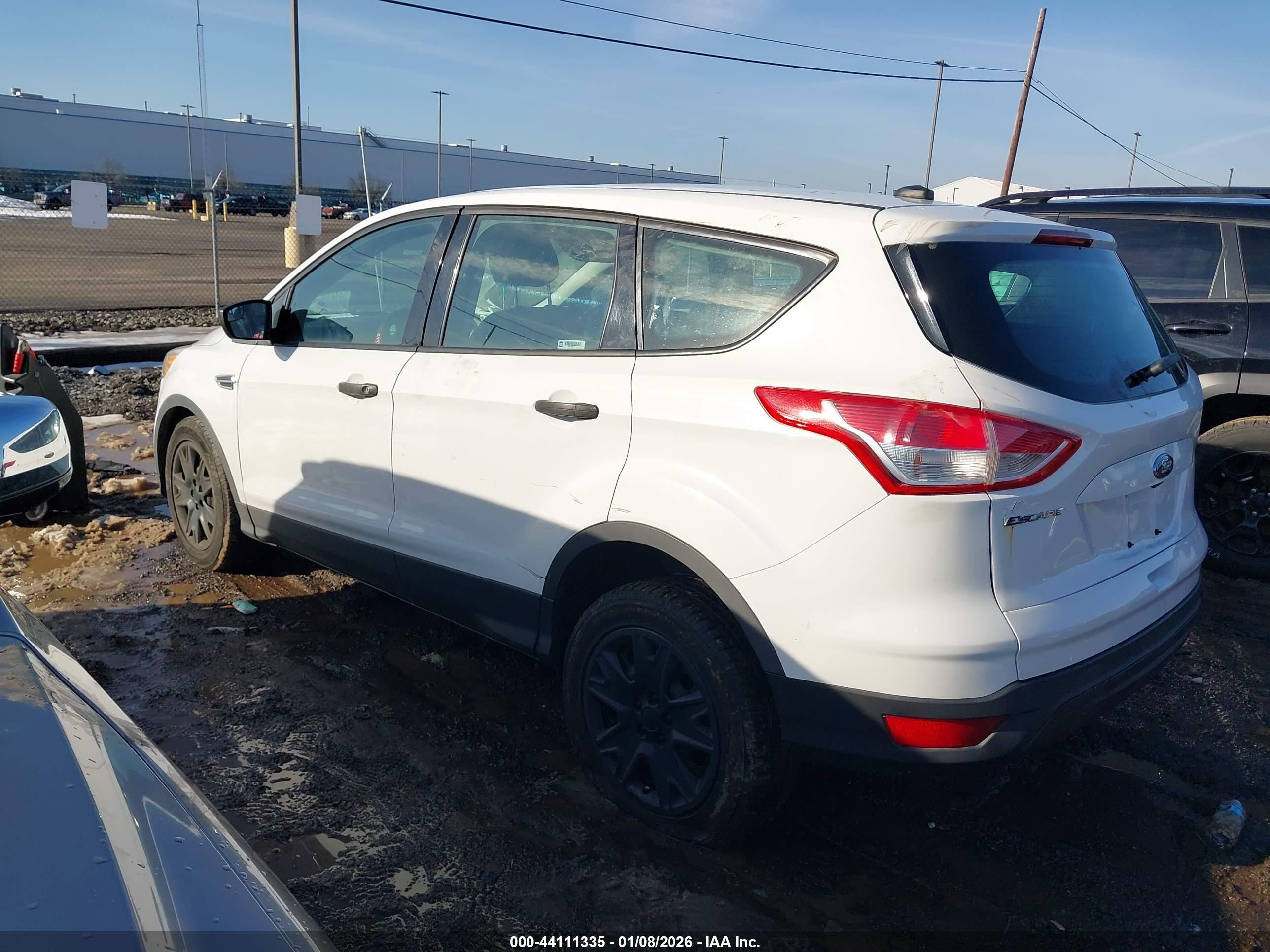 2014 Ford Escape S White vin: 1FMCU0F71EUB68909