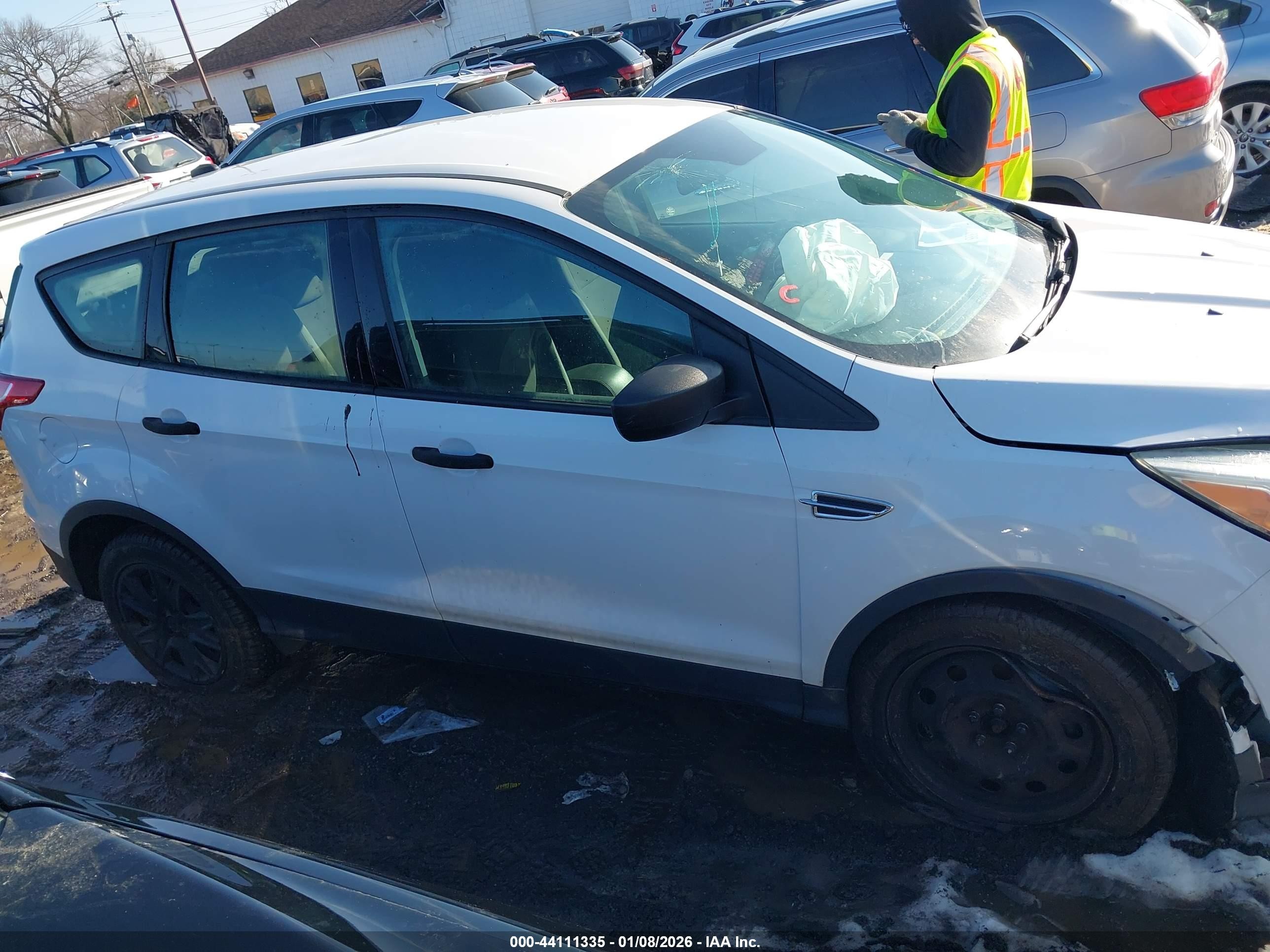 2014 Ford Escape S White vin: 1FMCU0F71EUB68909