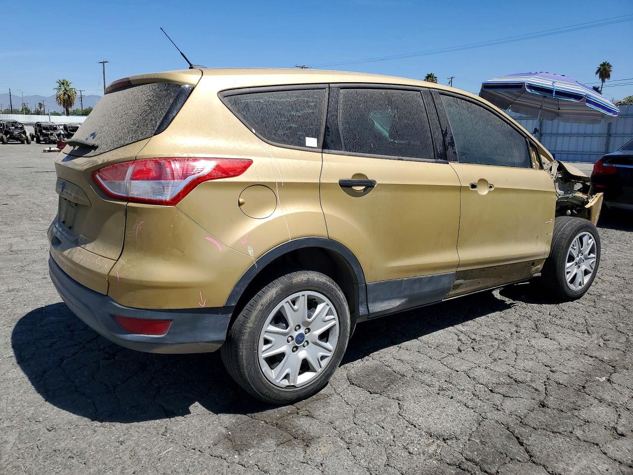 2014 Ford Escape S Gold vin: 1FMCU0F71EUC68699
