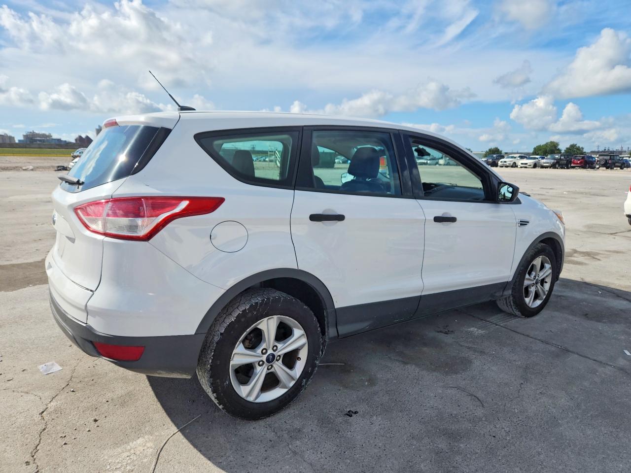 2014 Ford Escape Белый vin: 1FMCU0F71EUD06352