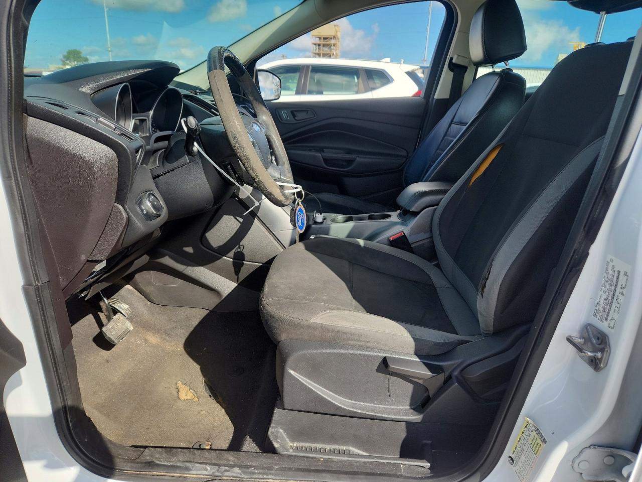 2014 Ford Escape Белый vin: 1FMCU0F71EUD06352