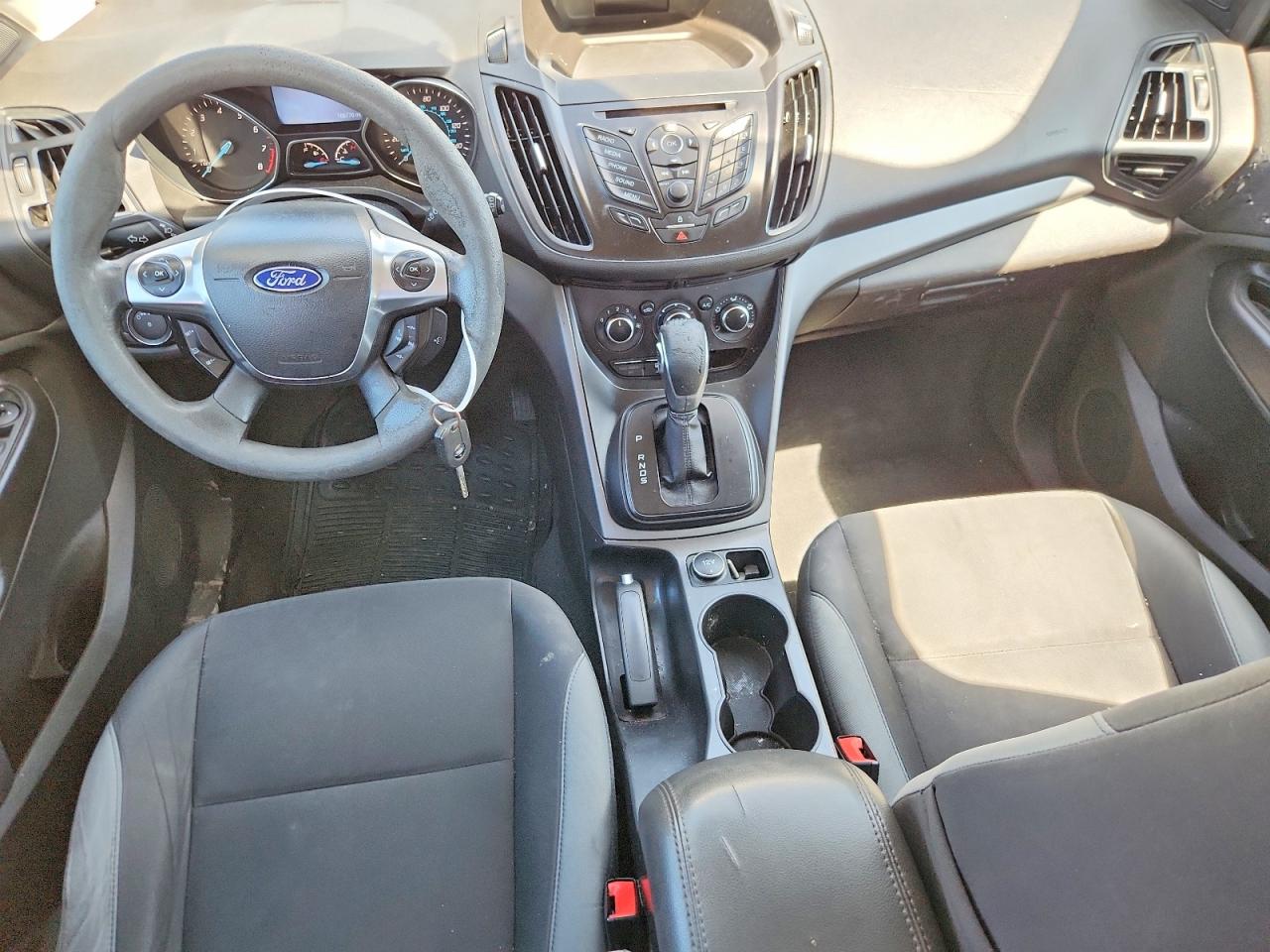 2014 Ford Escape S White vin: 1FMCU0F71EUE54663