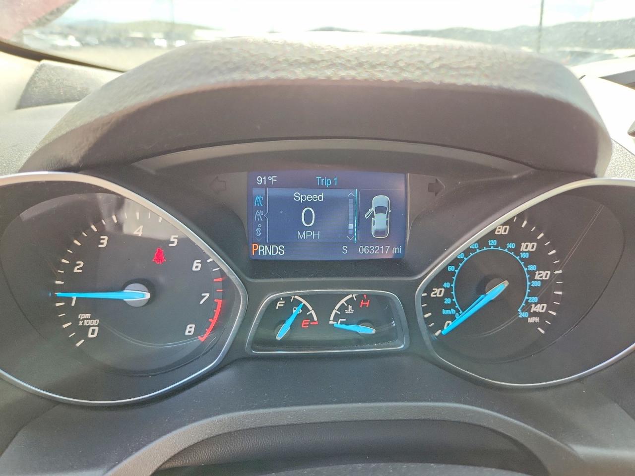 2015 Ford Escape S Red vin: 1FMCU0F71FUB28315