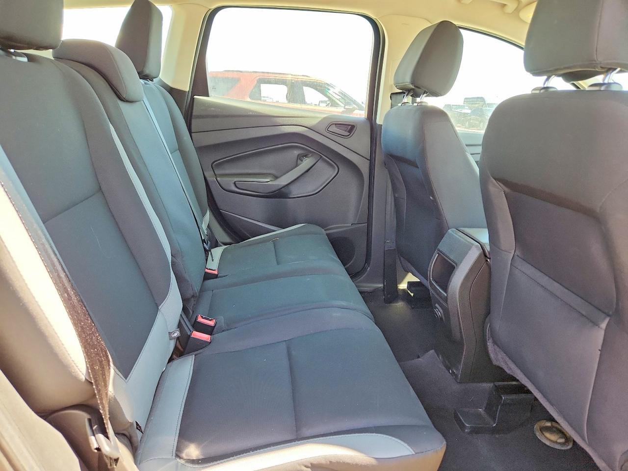 2015 Ford Escape S Red vin: 1FMCU0F71FUB28315