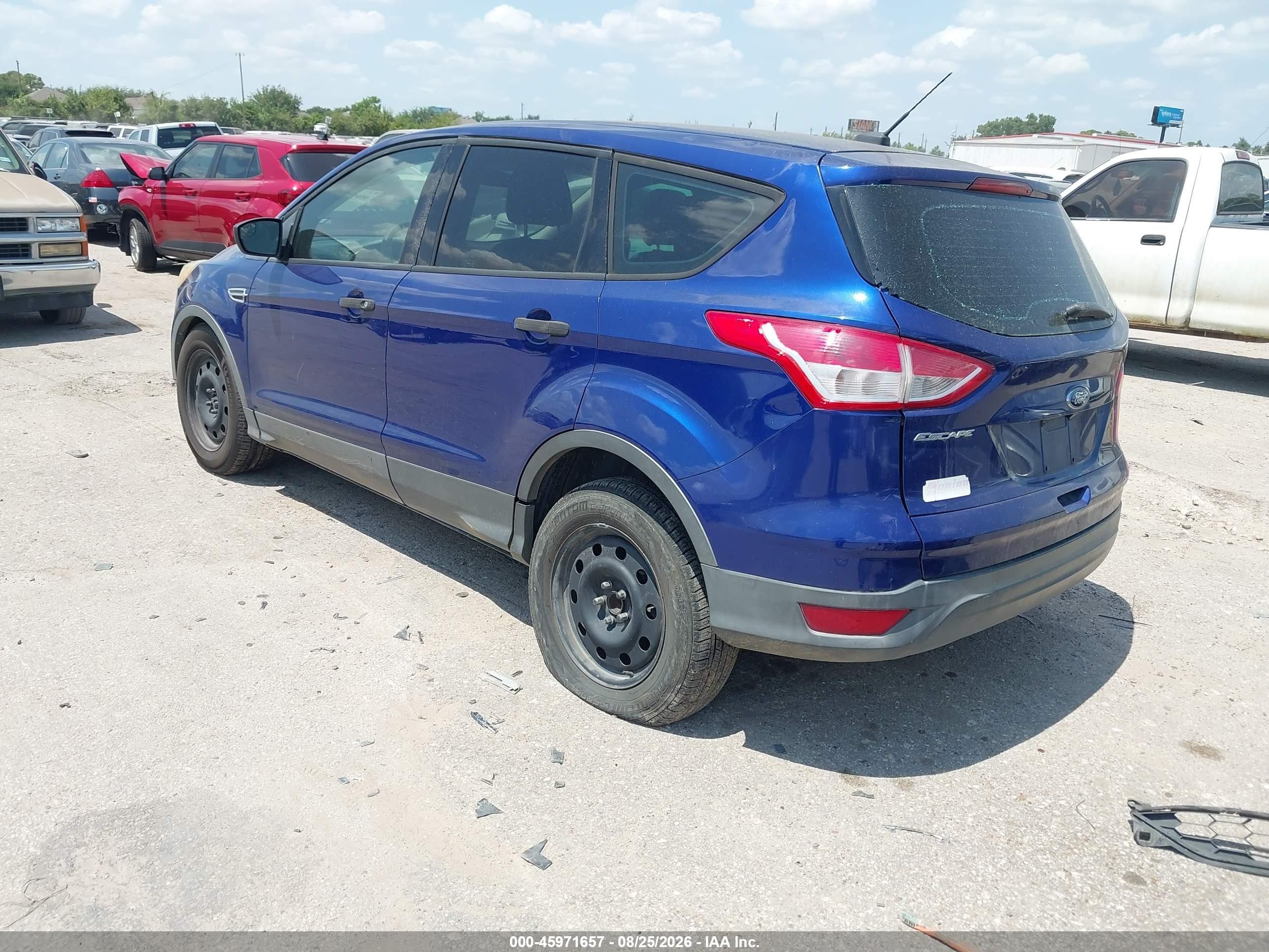 2015 Ford Escape S Синий vin: 1FMCU0F71FUC24588