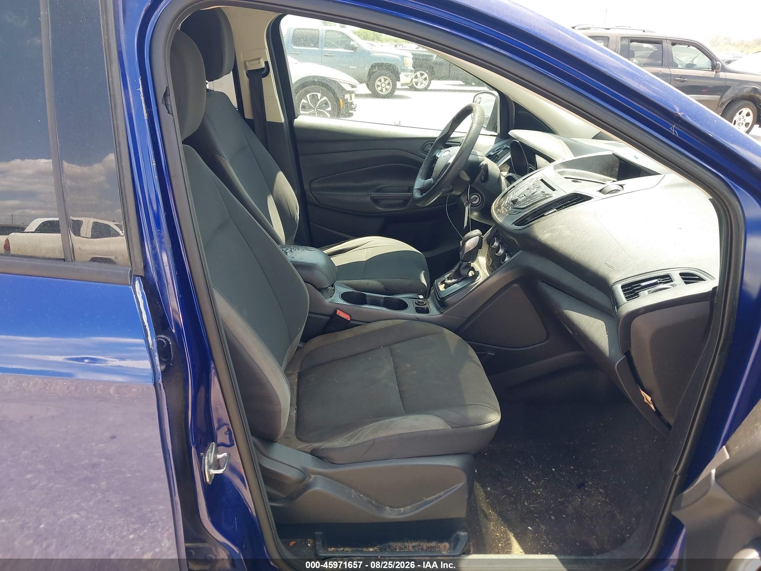 2015 Ford Escape S Синий vin: 1FMCU0F71FUC24588