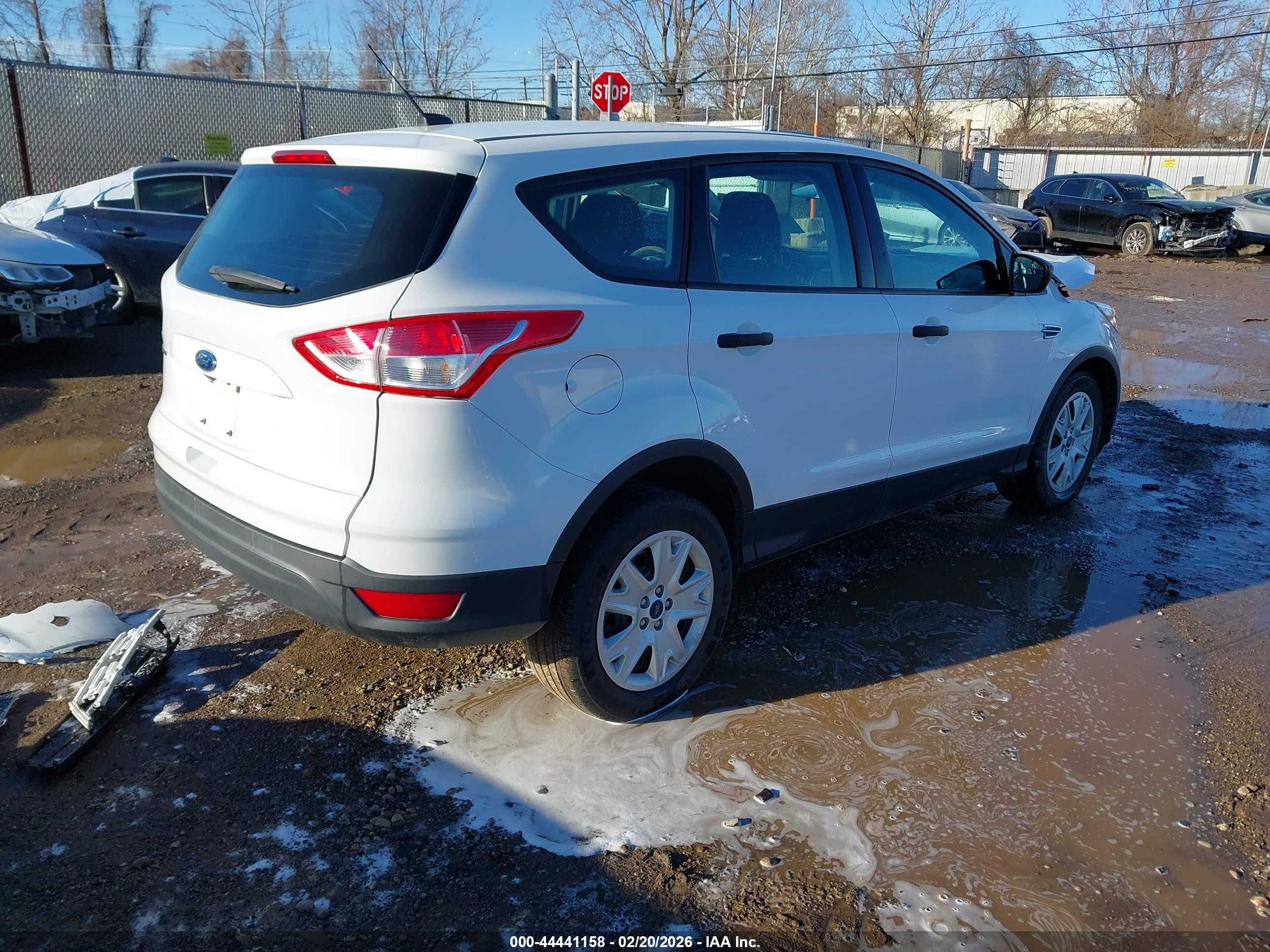 2015 Ford Escape S White vin: 1FMCU0F71FUC60460