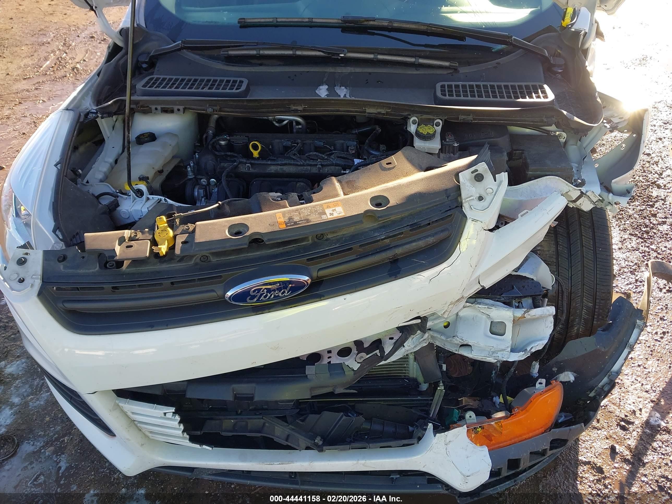 2015 Ford Escape S White vin: 1FMCU0F71FUC60460